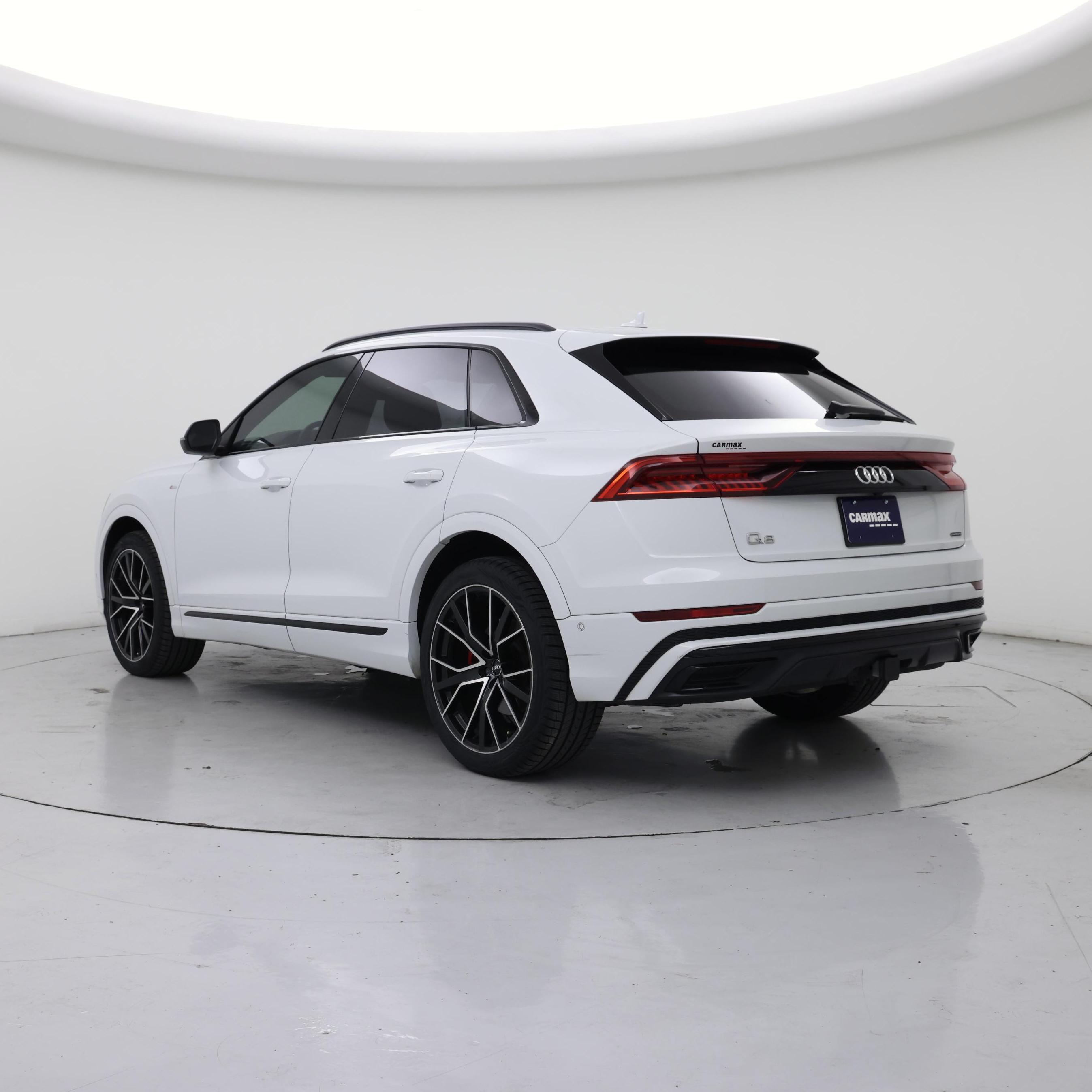 Thumbnail: 2020 Audi Q8 - 2