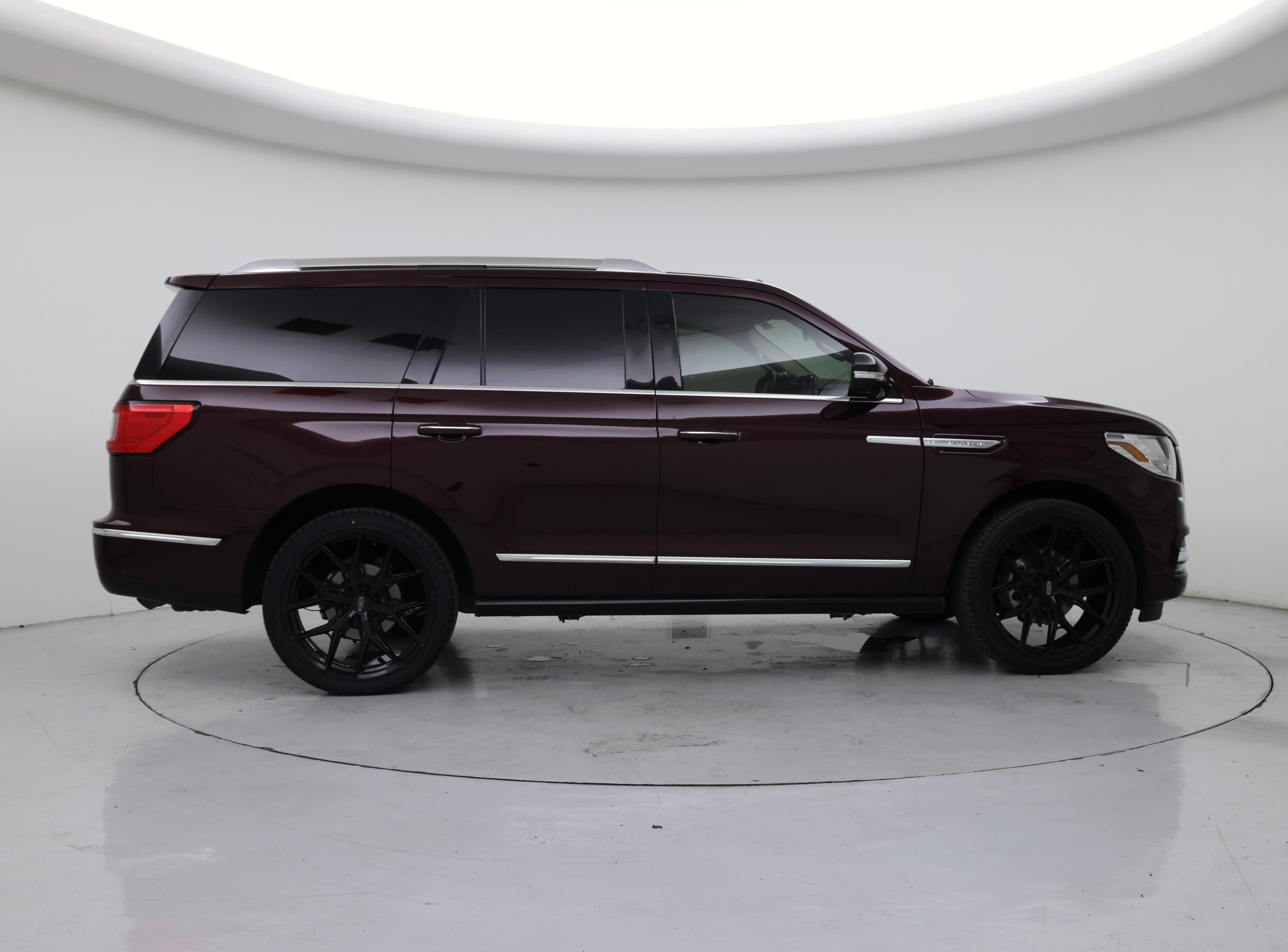 Thumbnail: 2021 Lincoln Navigator - 7