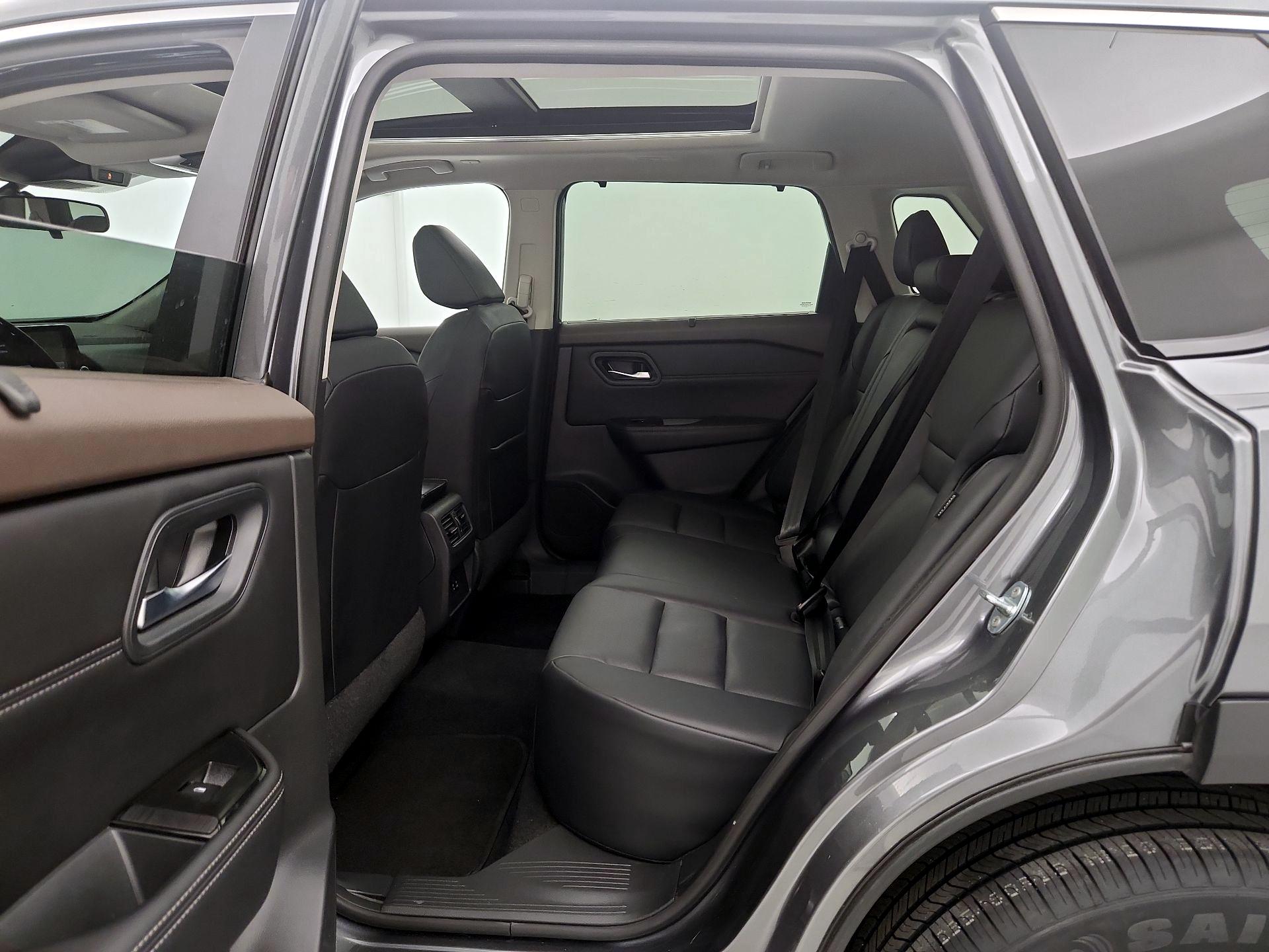 Thumbnail: 2023 Nissan Rogue - 20