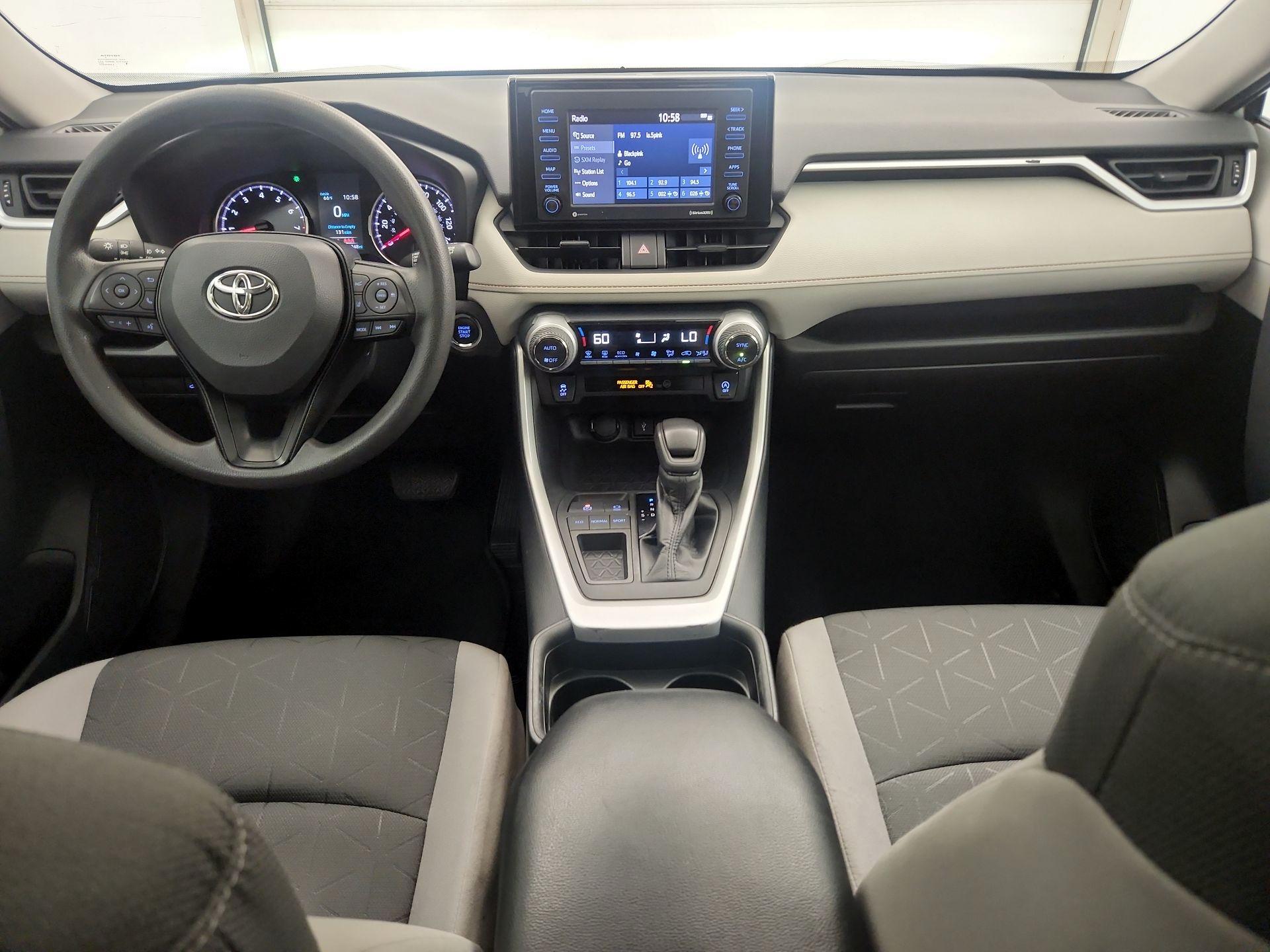 Thumbnail: 2021 Toyota RAV4 - 9