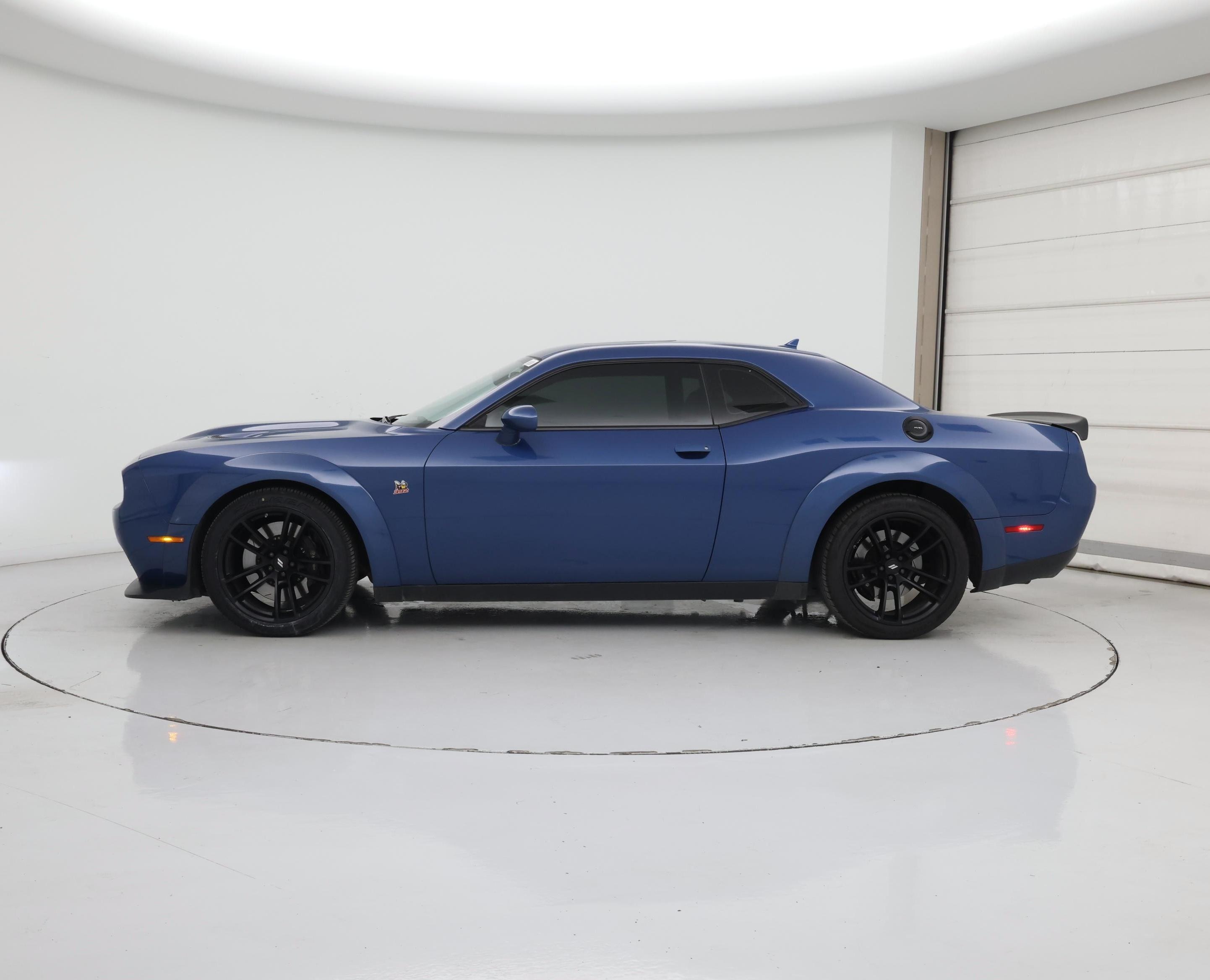 Thumbnail: 2020 Dodge Challenger - 3