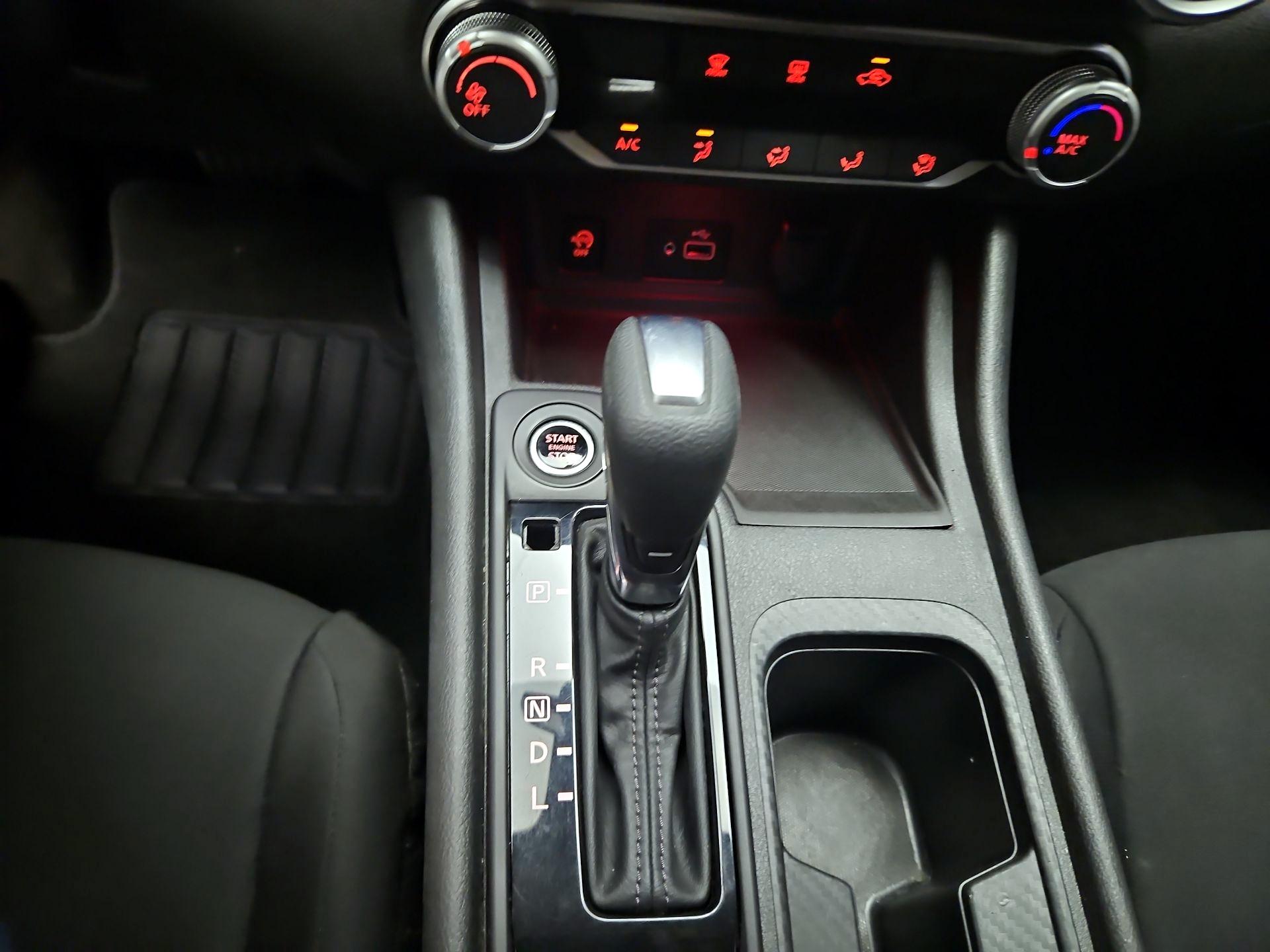 Thumbnail: 2024 Nissan Sentra - 17