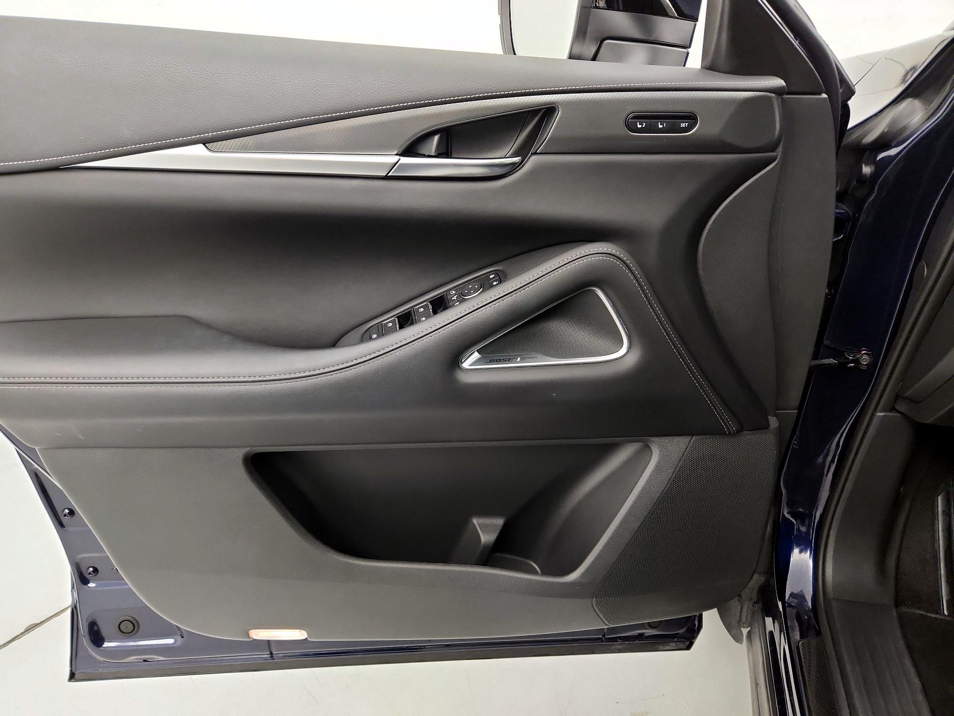 Thumbnail: 2023 INFINITI QX60 - 12