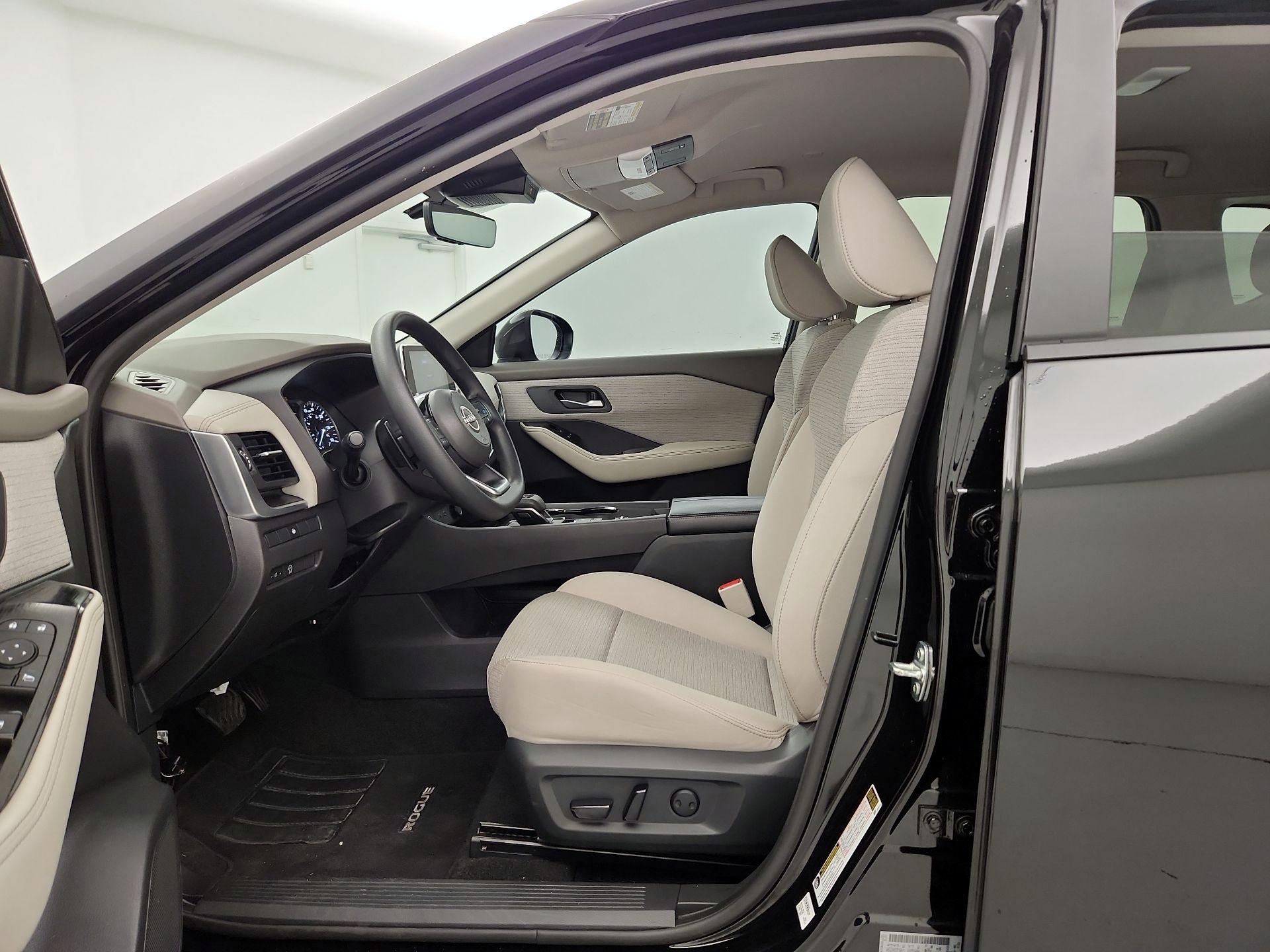 Thumbnail: 2023 Nissan Rogue - 11