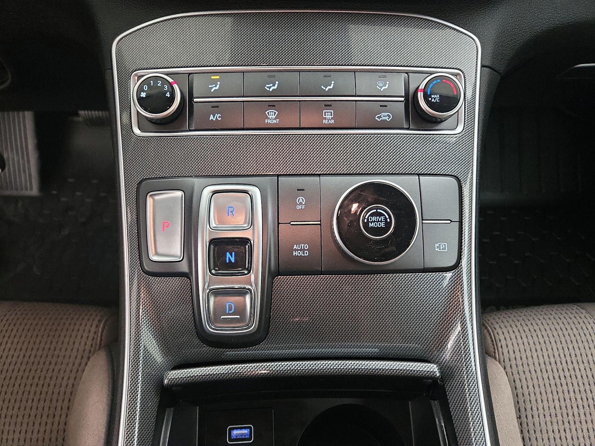 Thumbnail: 2023 Hyundai Santa Fe - 17