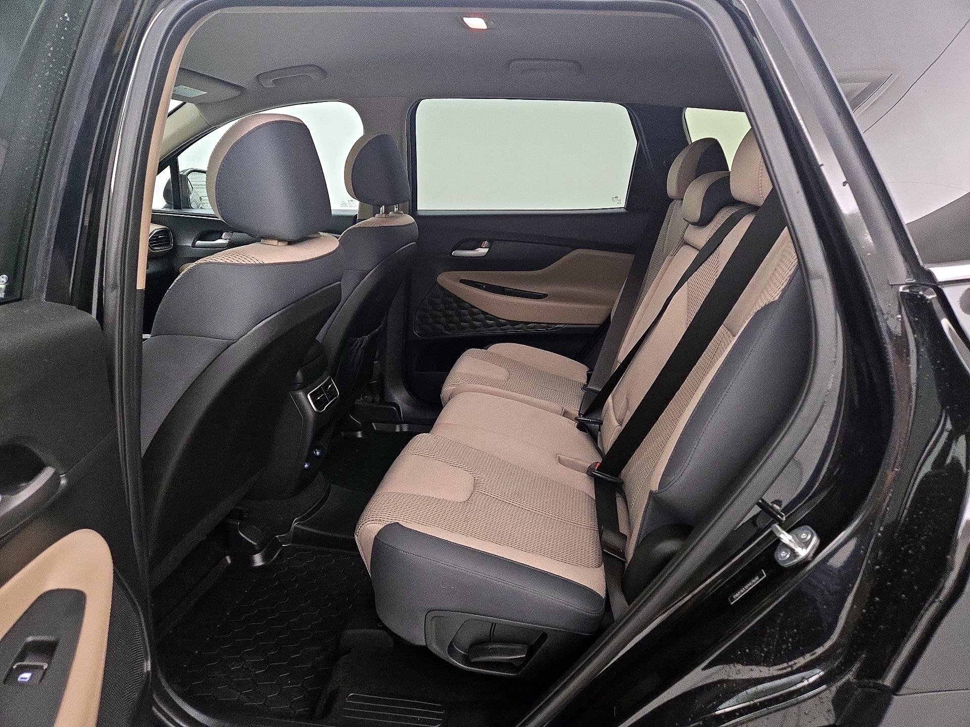 Thumbnail: 2023 Hyundai Santa Fe - 19