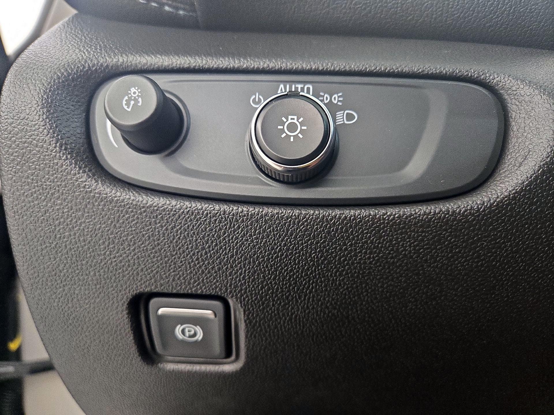 Thumbnail: 2021 Chevrolet Blazer - 13