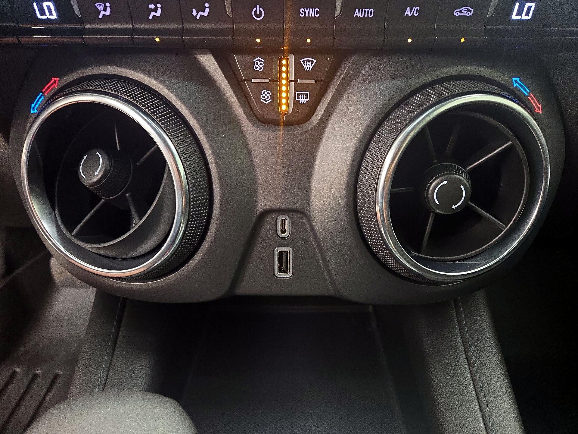 Thumbnail: 2021 Chevrolet Blazer - 18