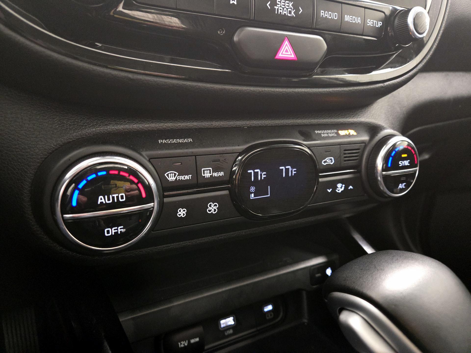 Thumbnail: 2023 Kia Soul - 17