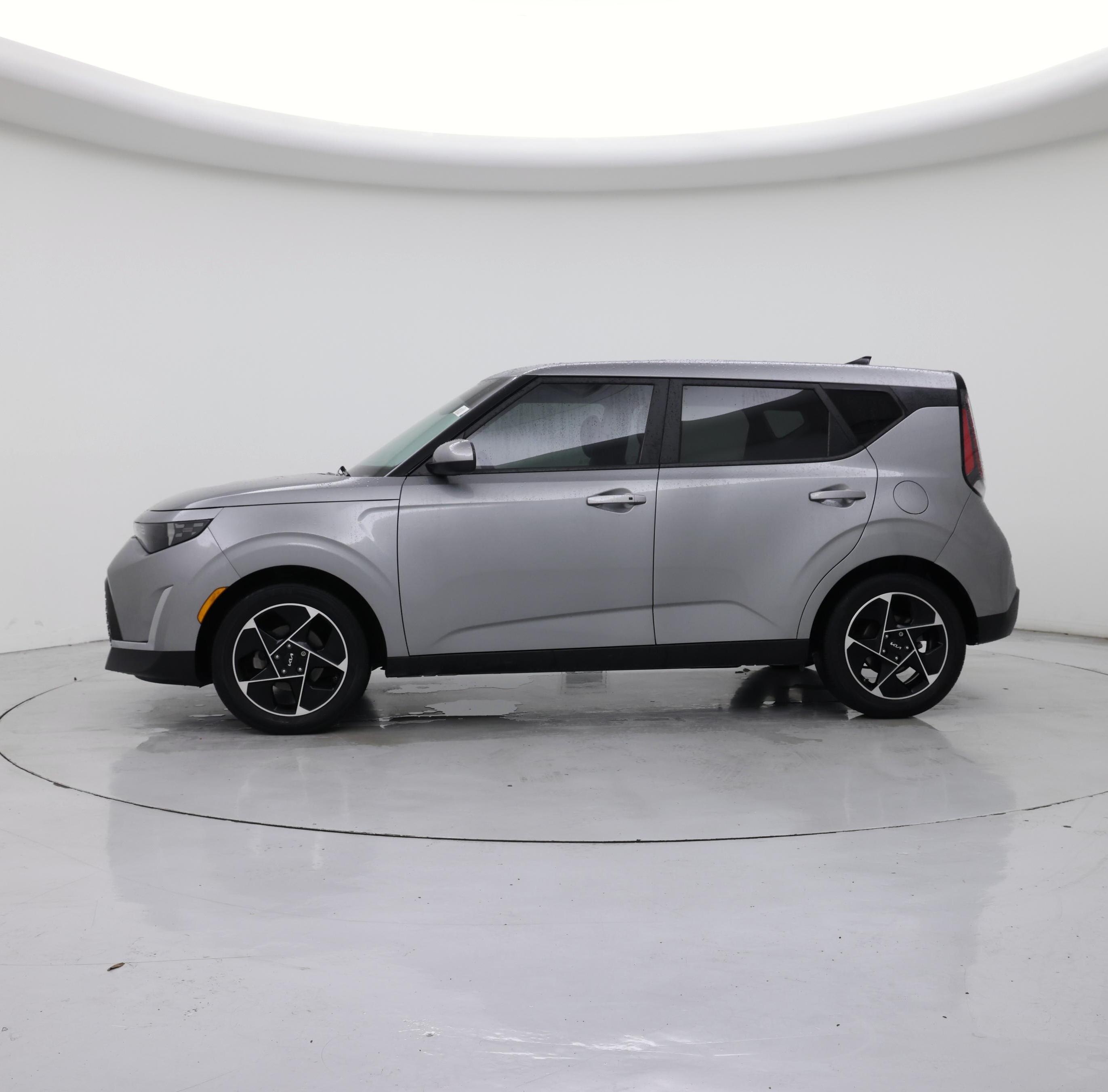 Thumbnail: 2023 Kia Soul - 3