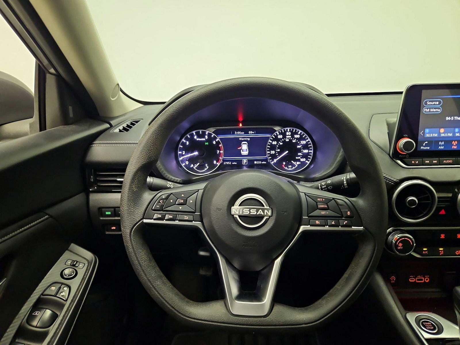 2024 Nissan Sentra SV - Photo 11