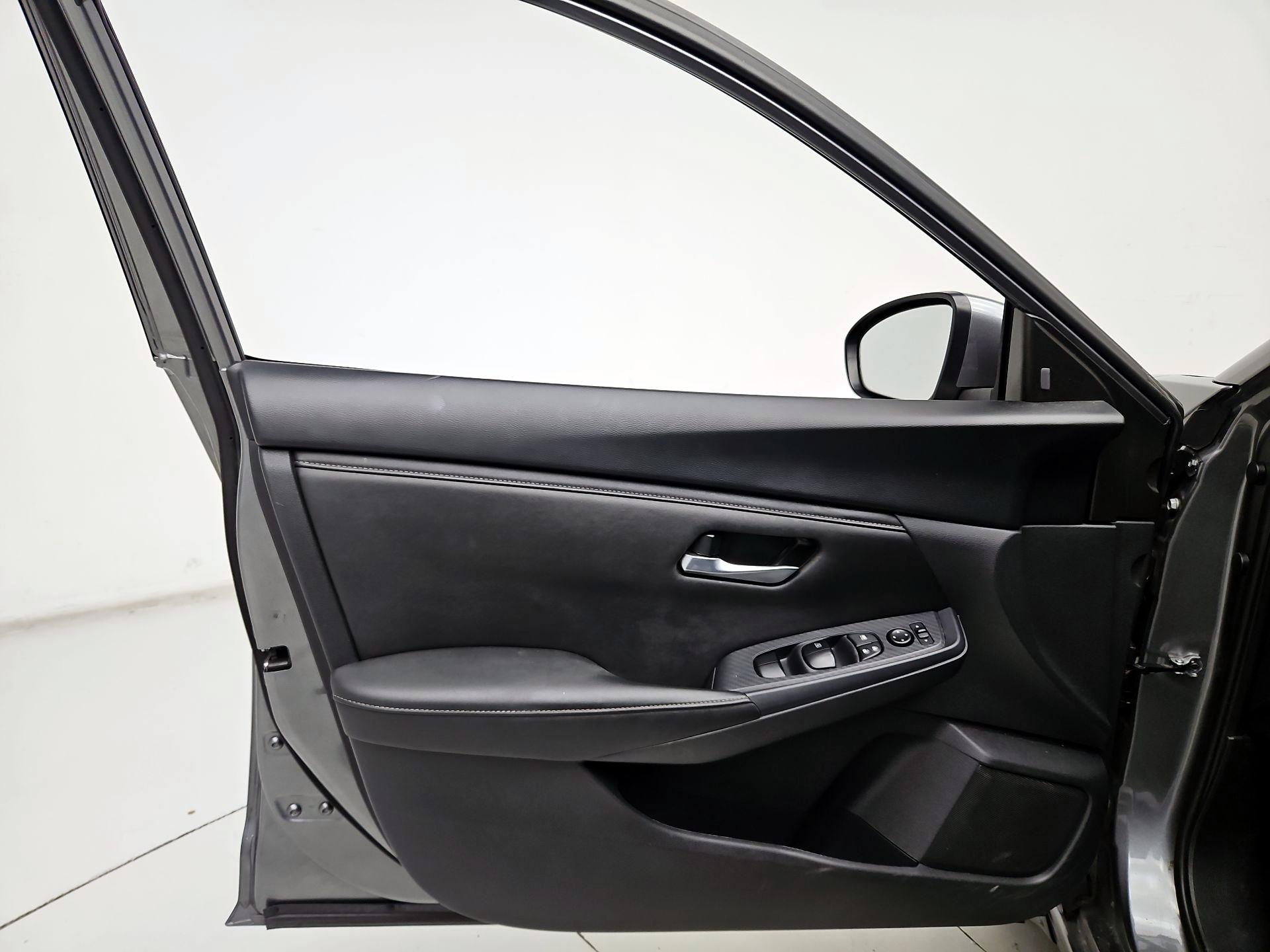 Thumbnail: 2024 Nissan Sentra - 12