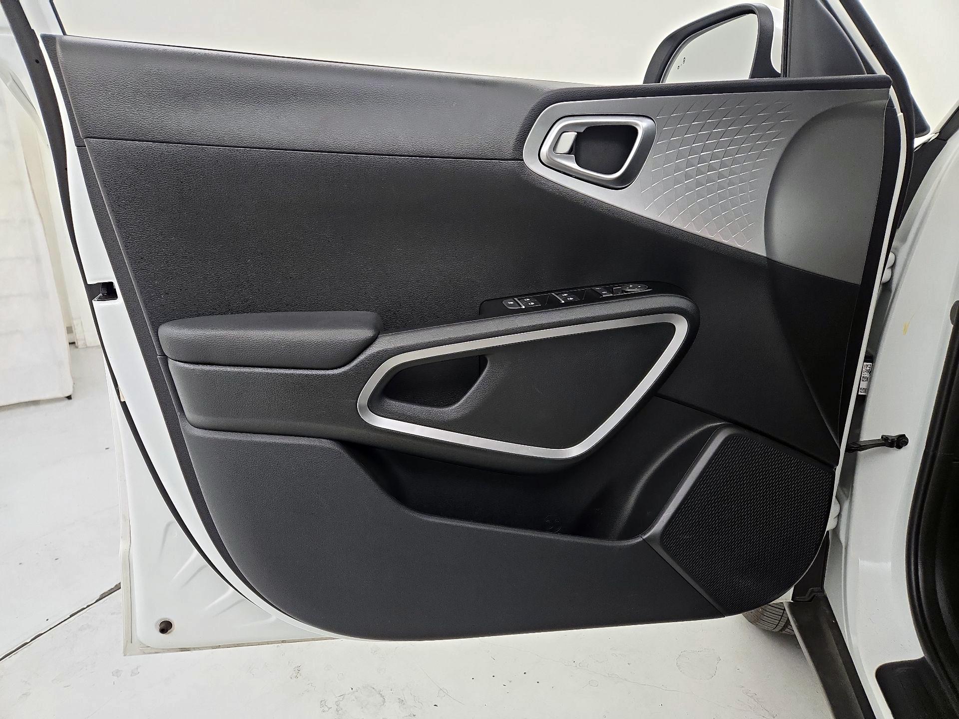 Thumbnail: 2025 Kia Soul - 12