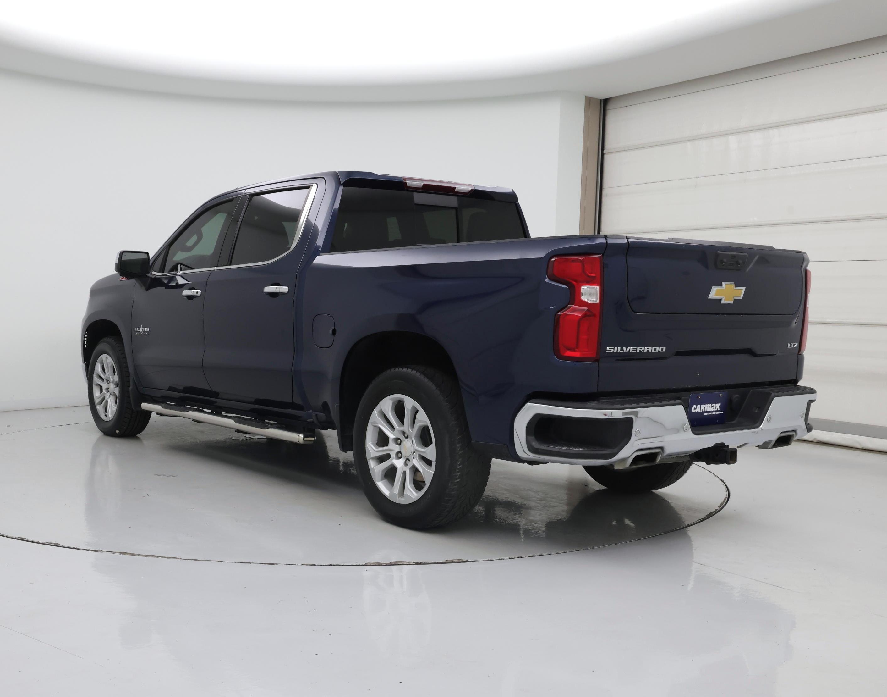 Thumbnail: 2022 Chevrolet Silverado 1500 - 2