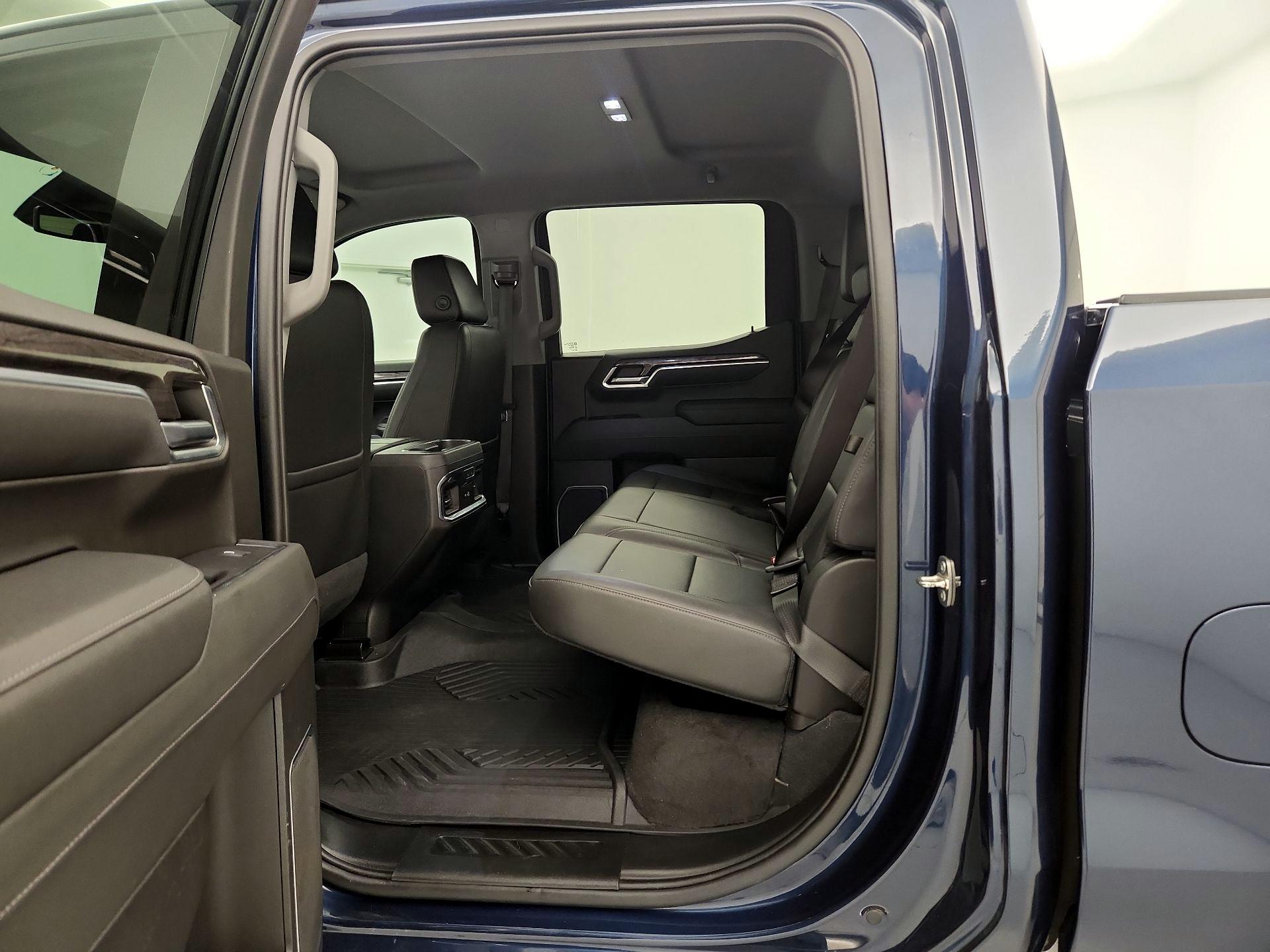 Thumbnail: 2022 Chevrolet Silverado 1500 - 19