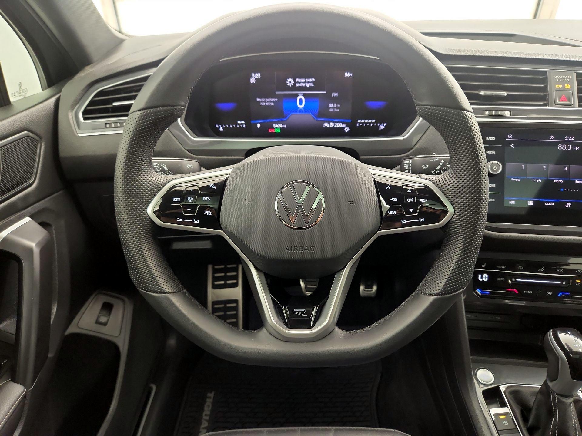 Thumbnail: 2024 Volkswagen Tiguan - 10