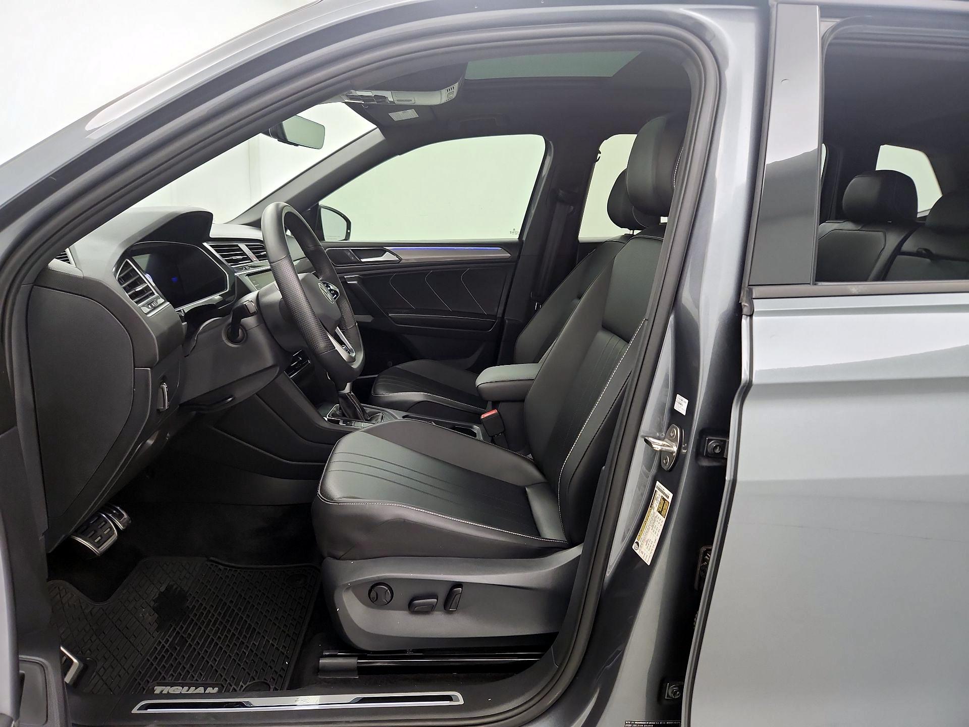 Thumbnail: 2024 Volkswagen Tiguan - 11