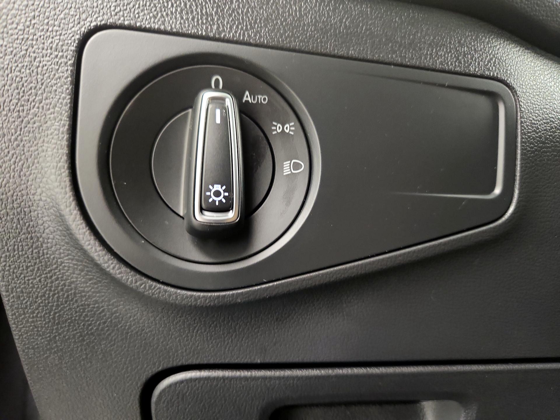 Thumbnail: 2024 Volkswagen Tiguan - 13