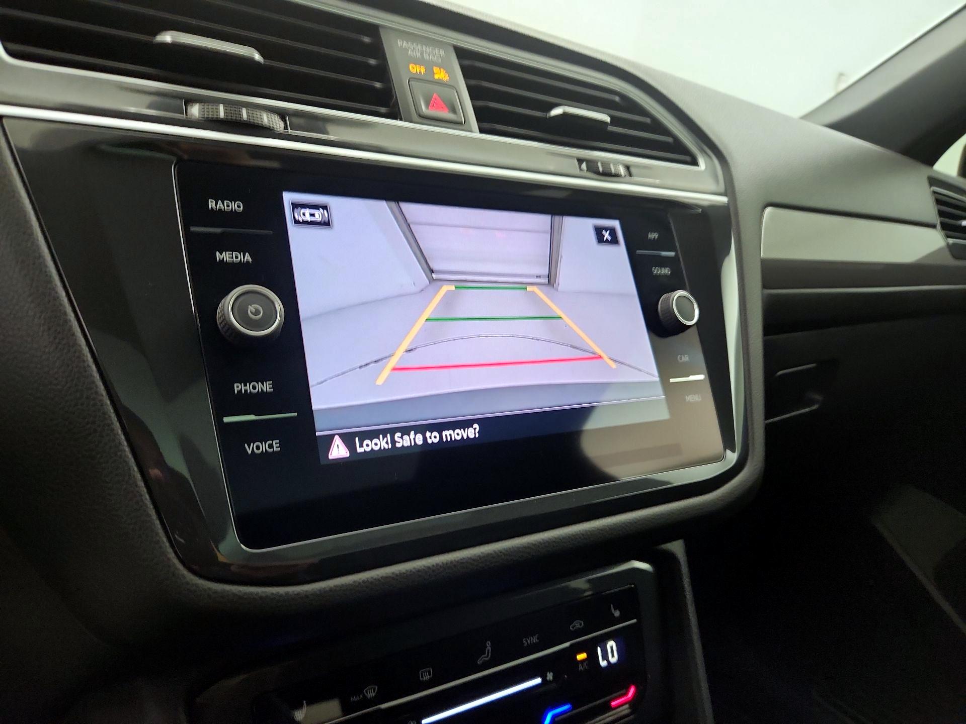 Thumbnail: 2024 Volkswagen Tiguan - 14