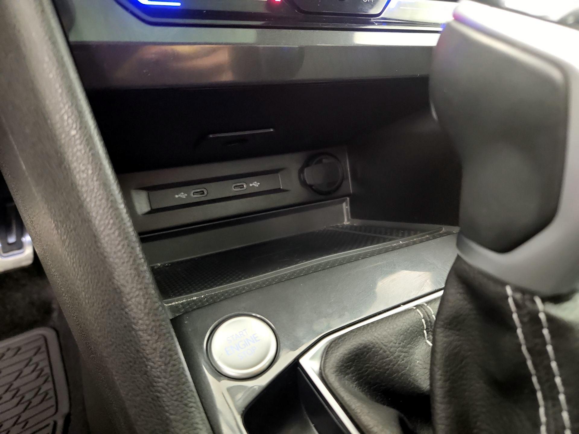 Thumbnail: 2024 Volkswagen Tiguan - 18