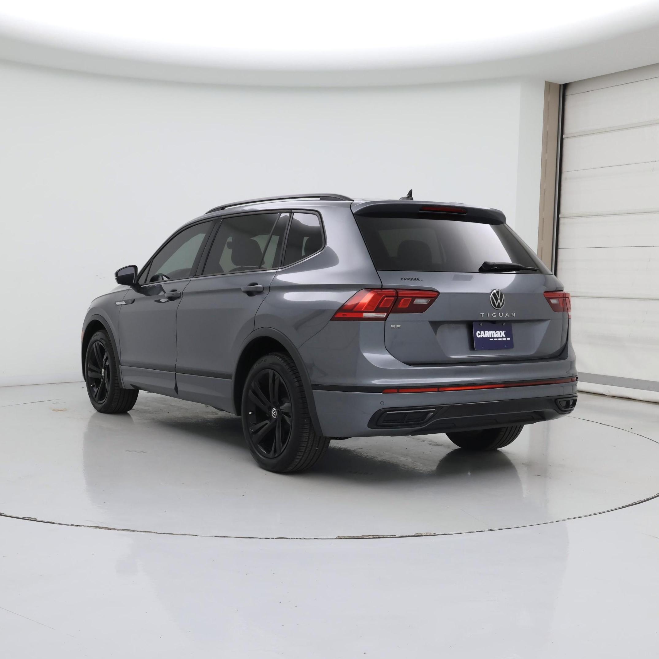 Thumbnail: 2024 Volkswagen Tiguan - 2