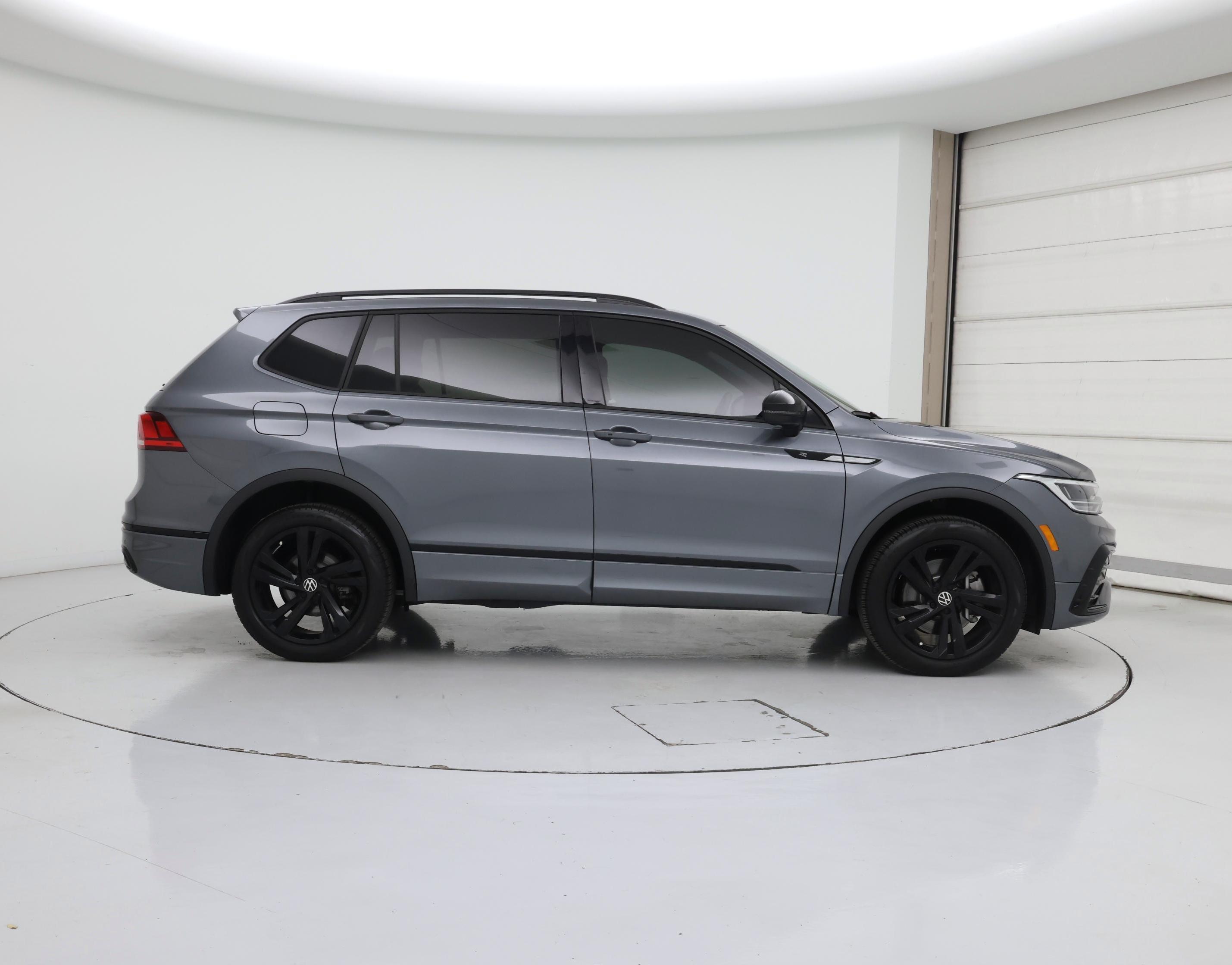 Thumbnail: 2024 Volkswagen Tiguan - 7