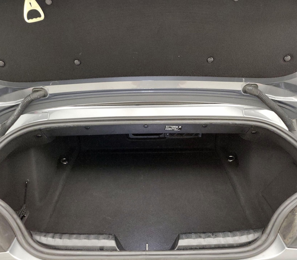 Trunk/Cargo (Seats Up)