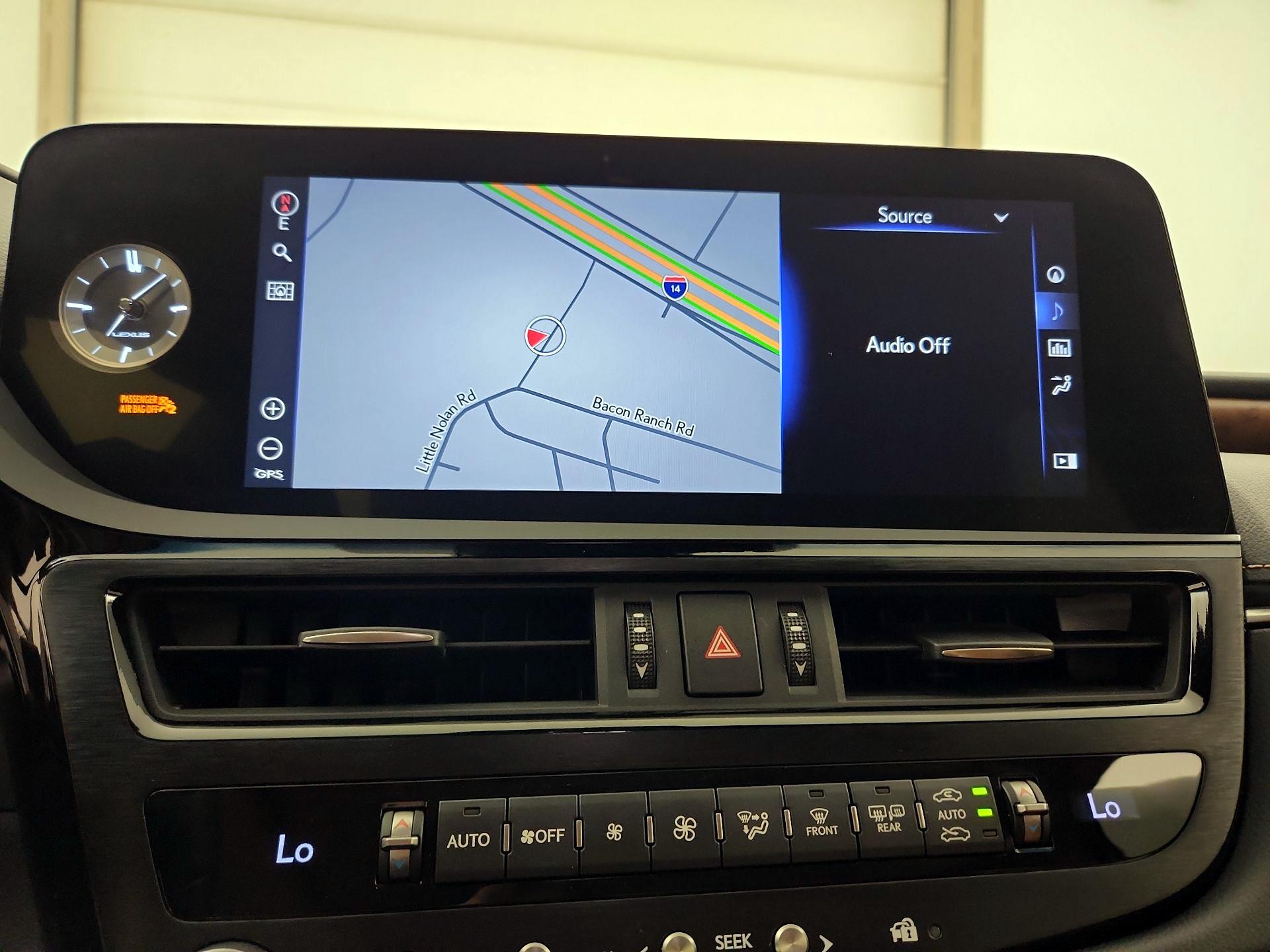 Thumbnail: 2022 Lexus ES - 14