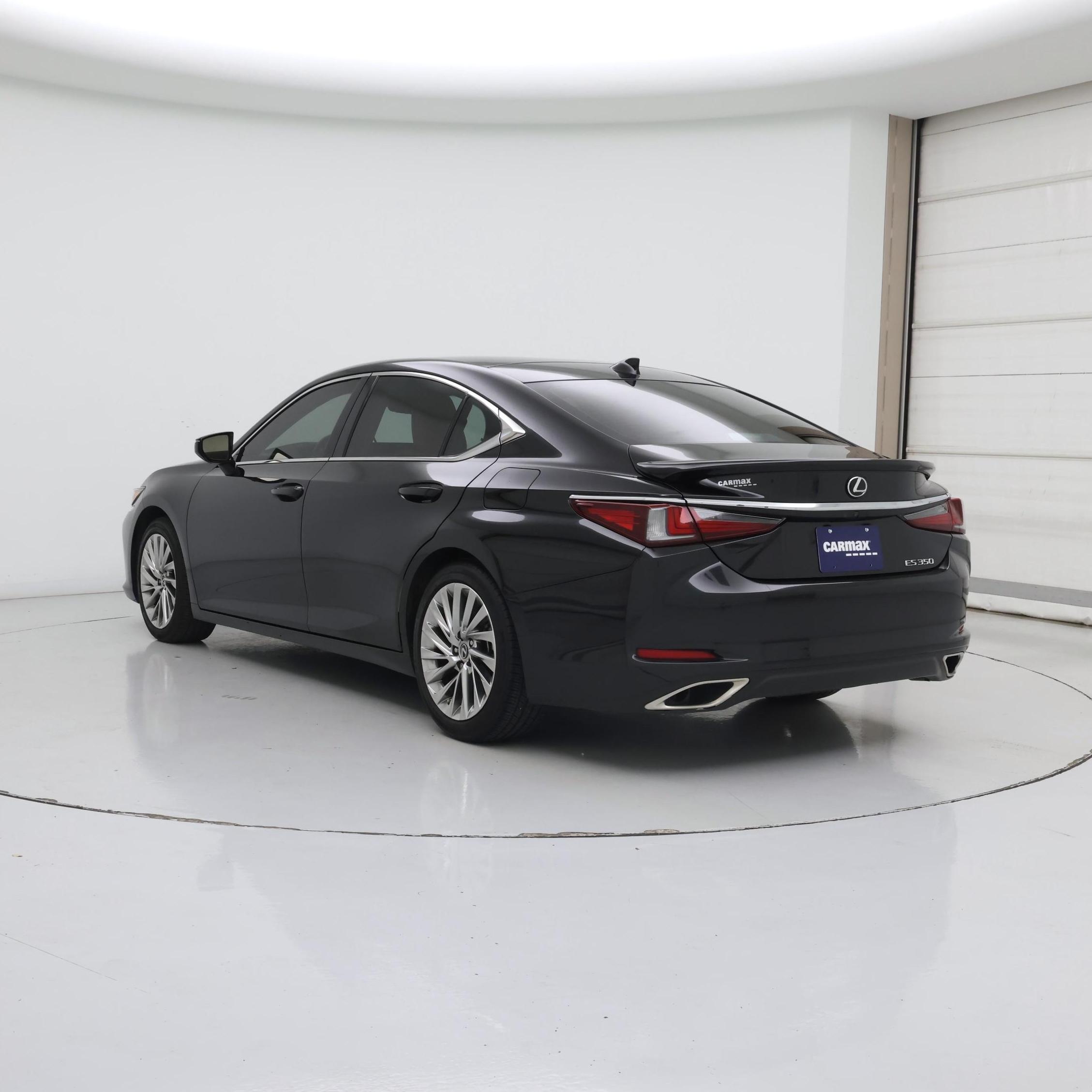 Thumbnail: 2022 Lexus ES - 2