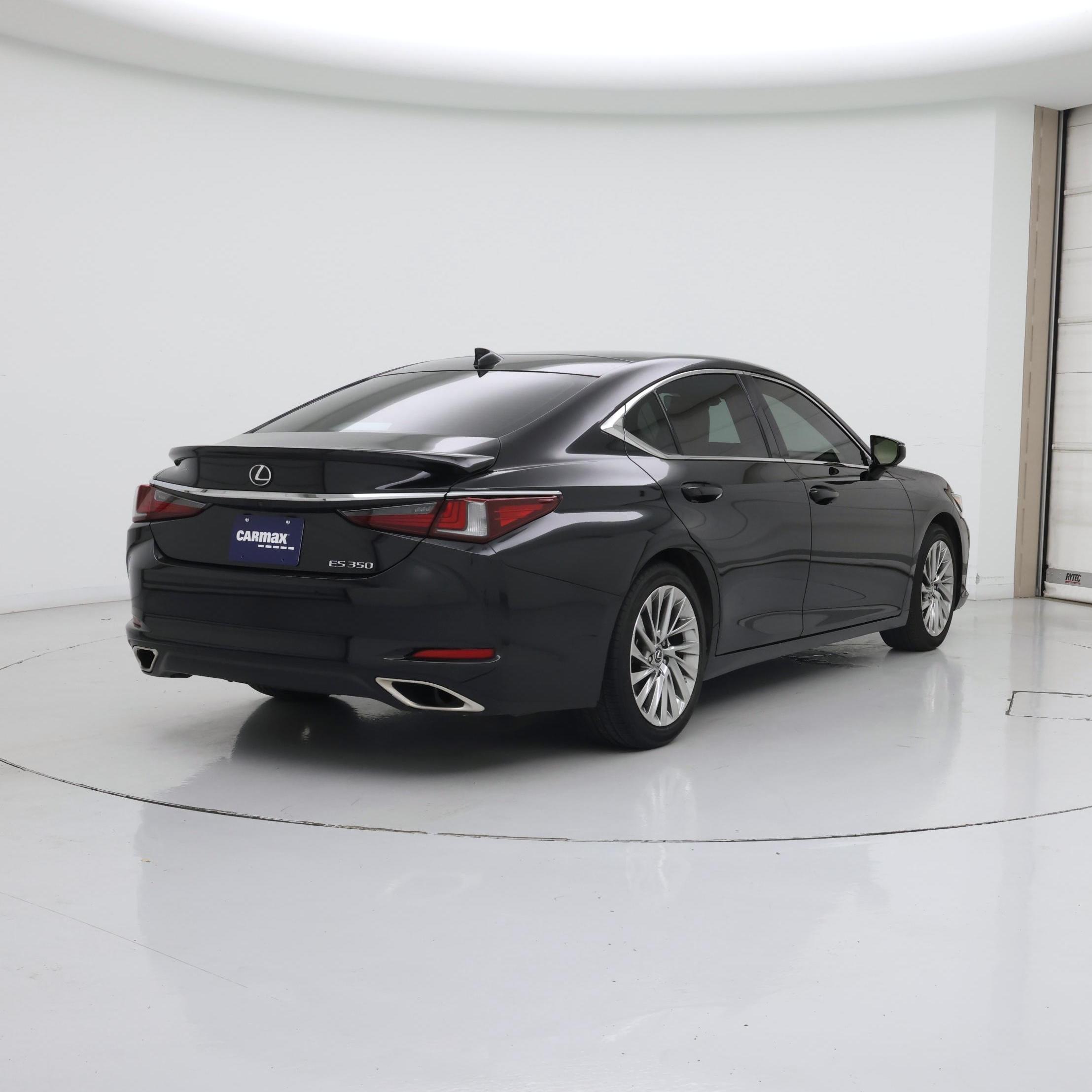 Thumbnail: 2022 Lexus ES - 8