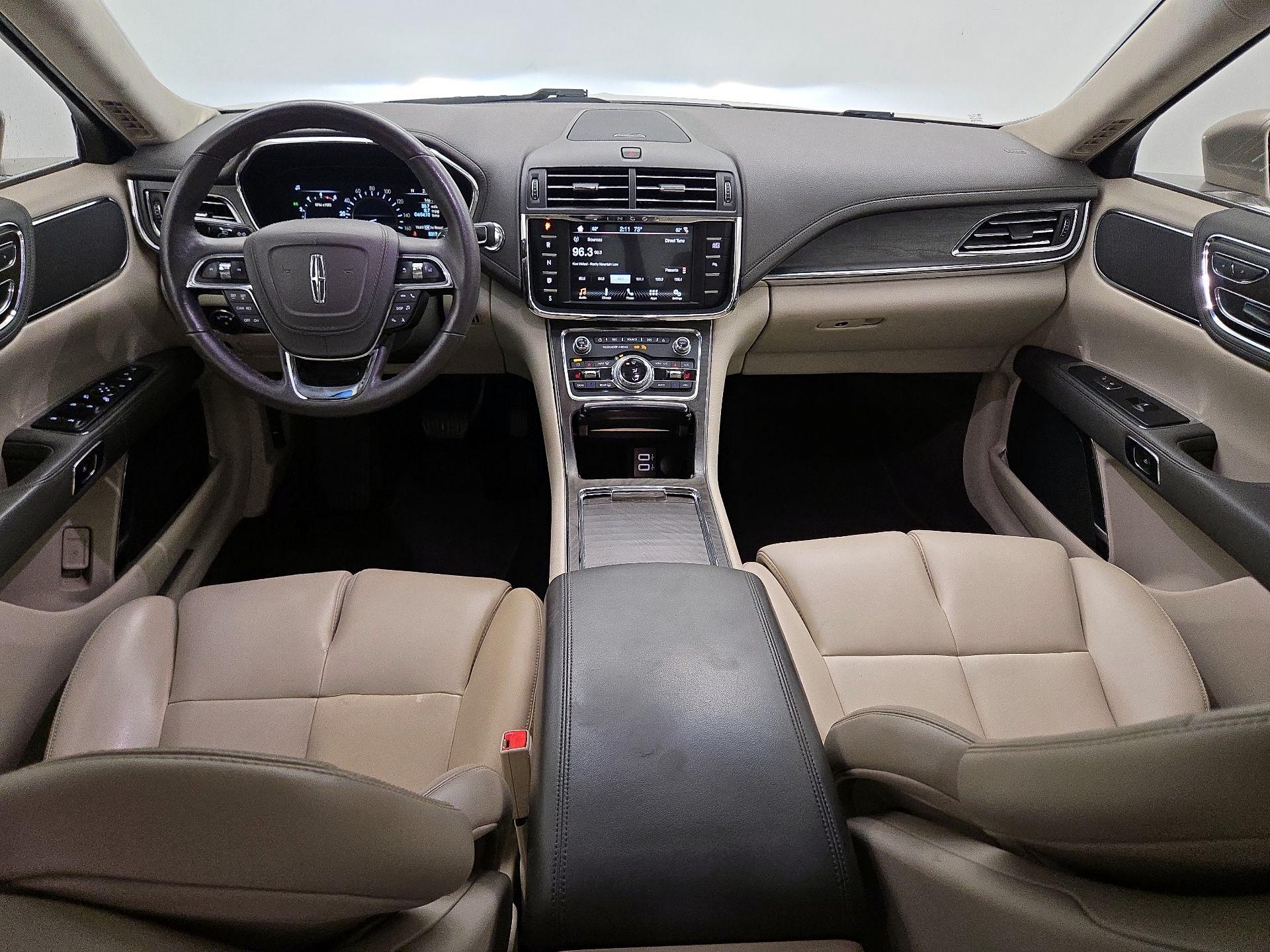 Thumbnail: 2017 Lincoln Continental - 9
