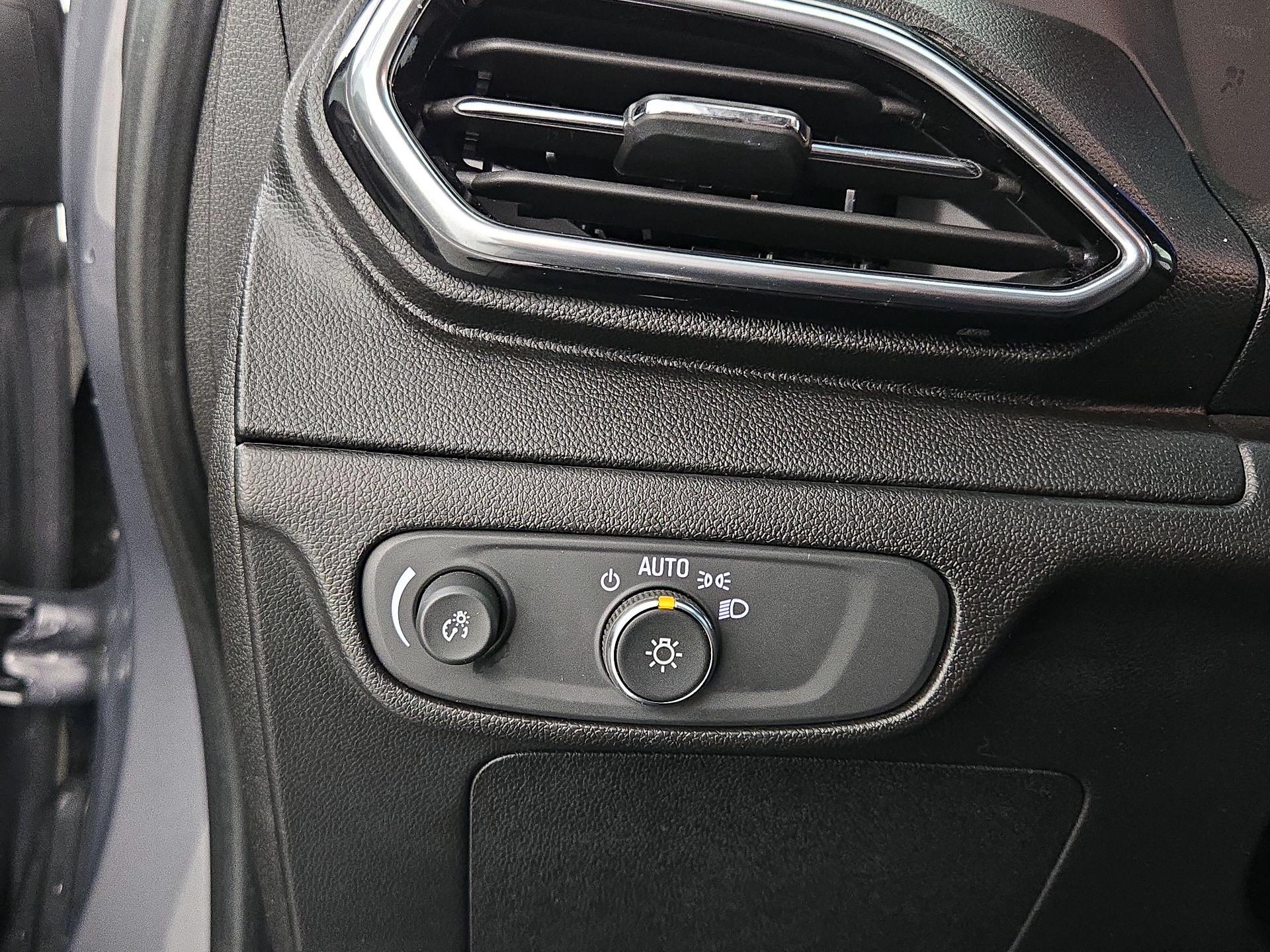 Thumbnail: 2023 Chevrolet Bolt EV - 13