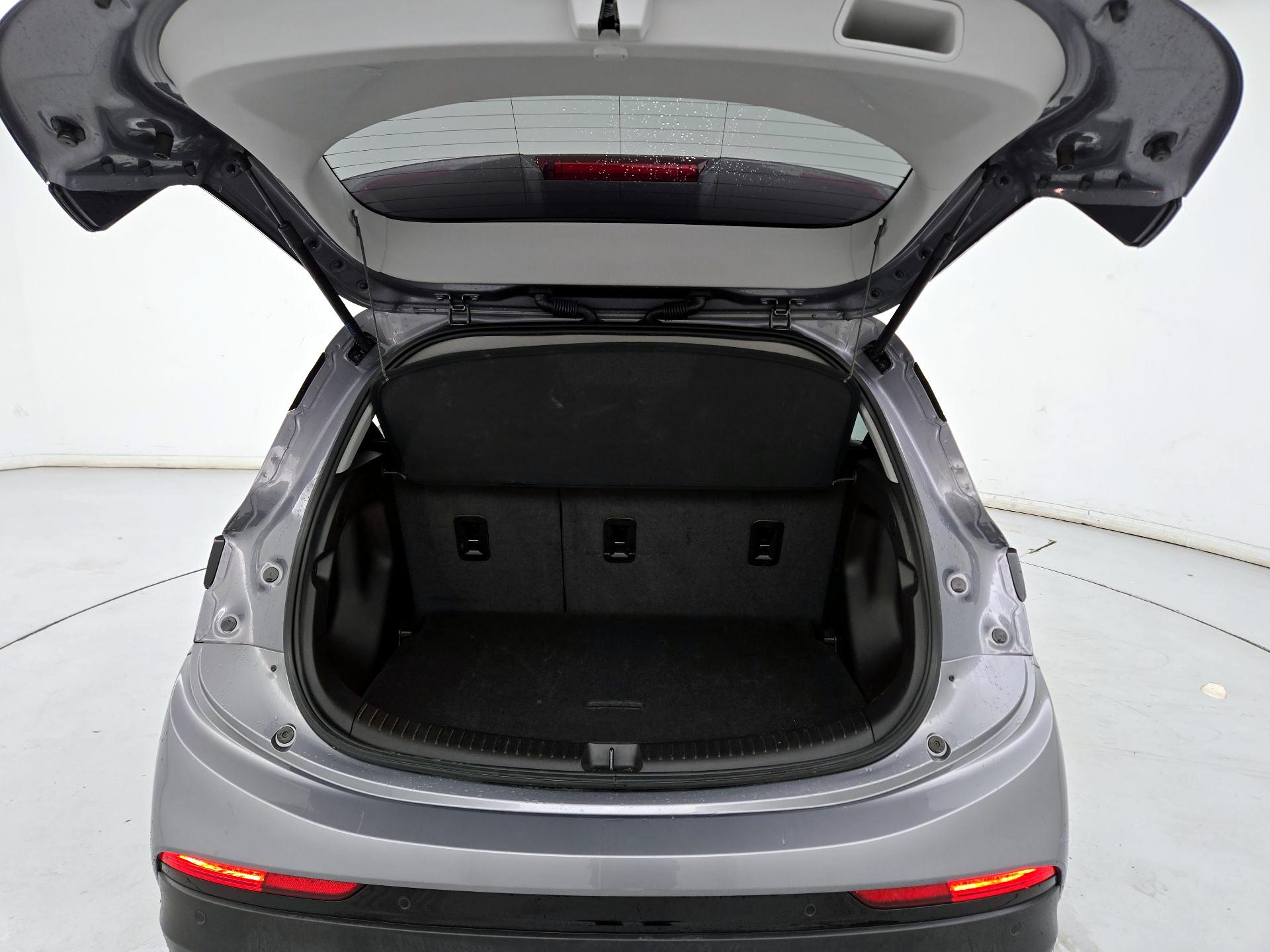 Thumbnail: 2023 Chevrolet Bolt EV - 20