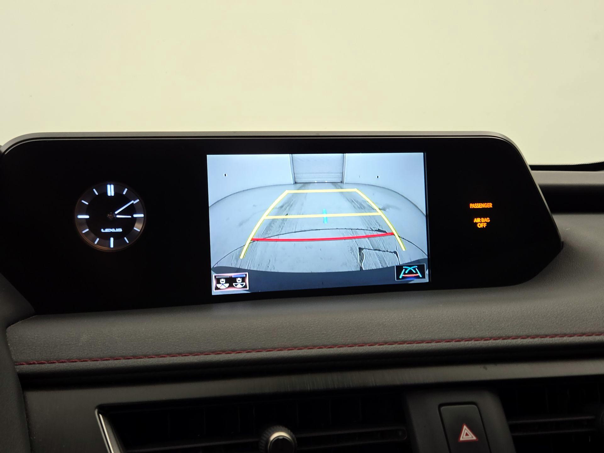 Thumbnail: 2019 Lexus UX - 14