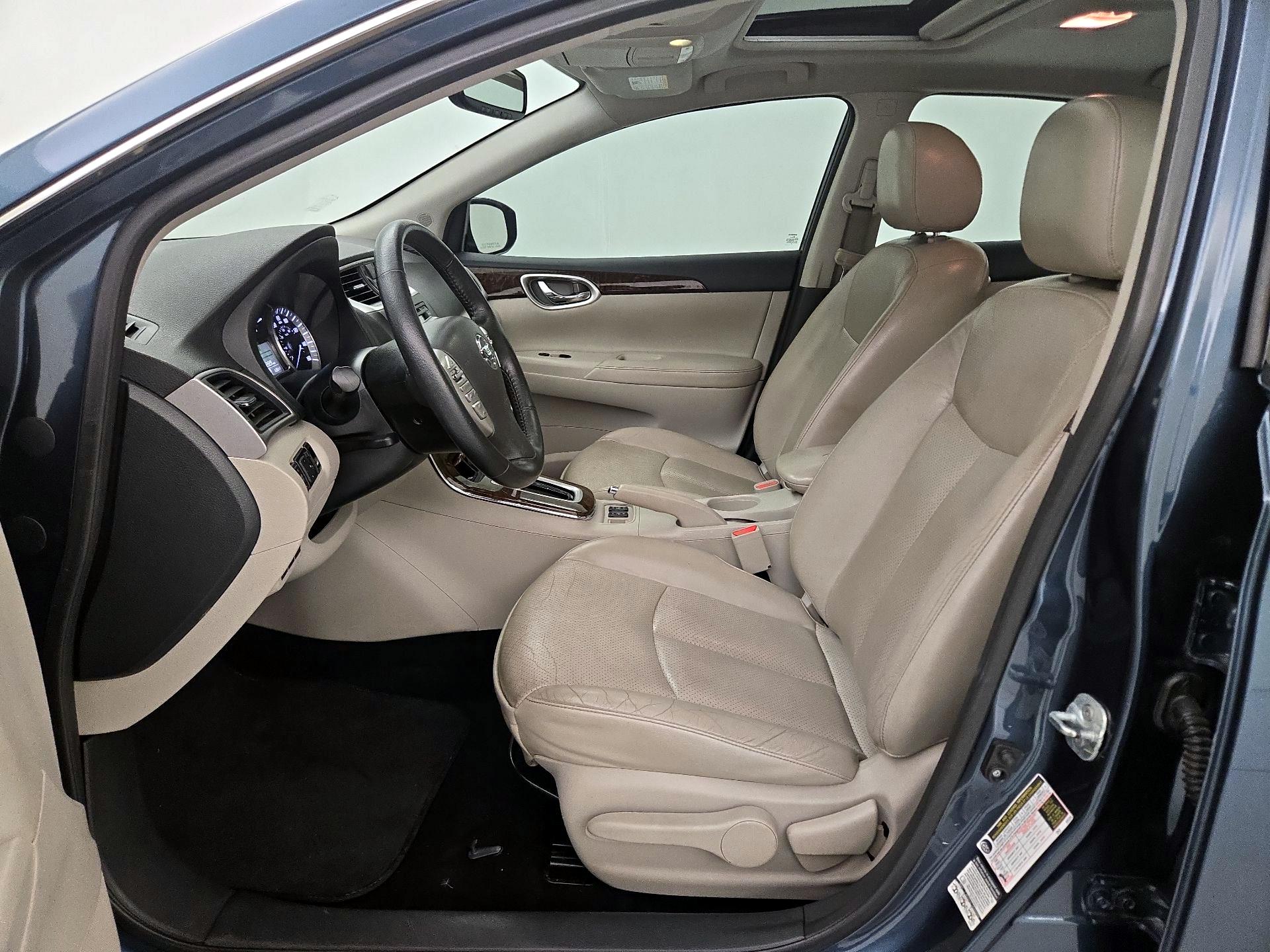 Thumbnail: 2015 Nissan Sentra - 11