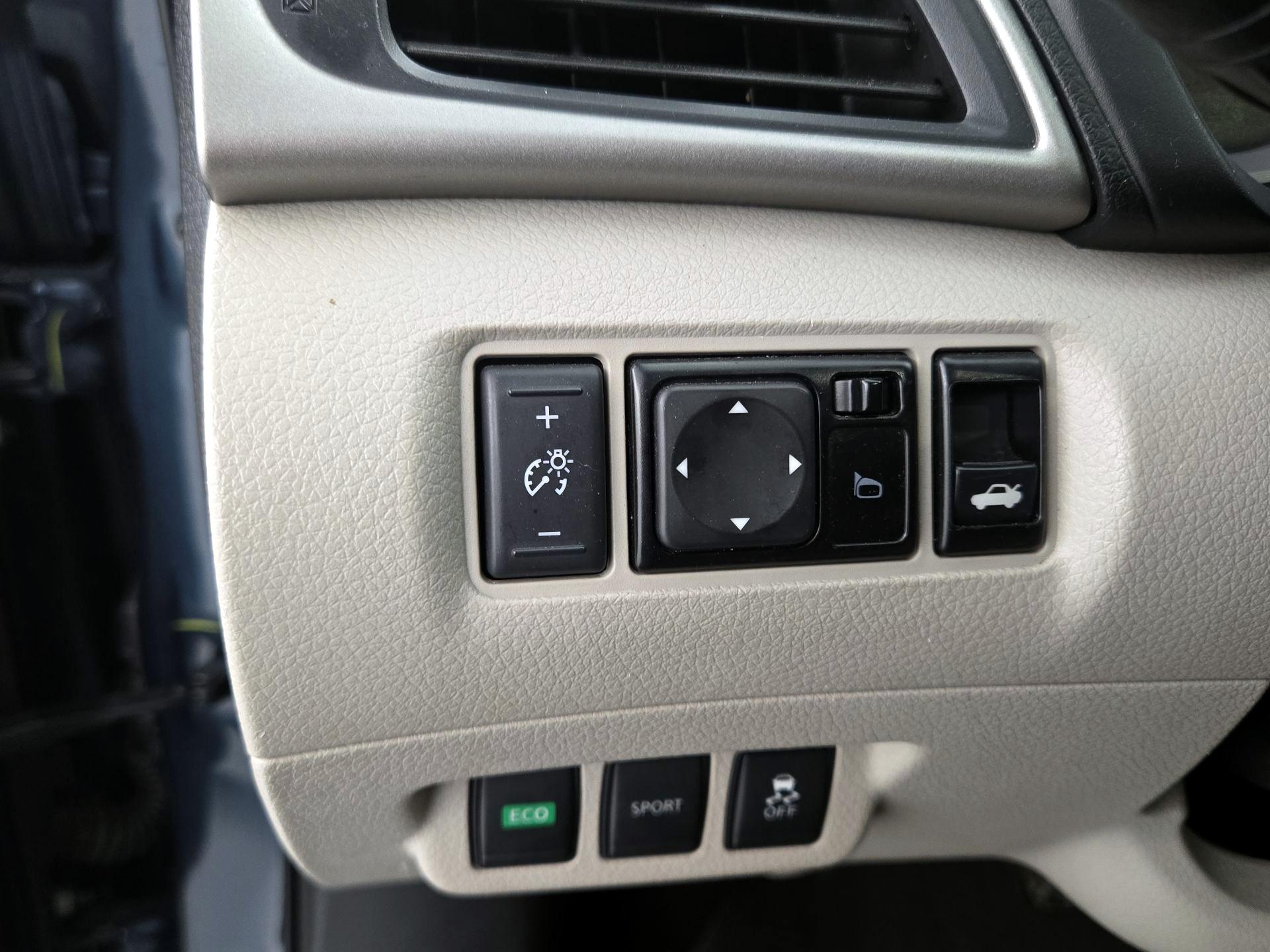 Thumbnail: 2015 Nissan Sentra - 13