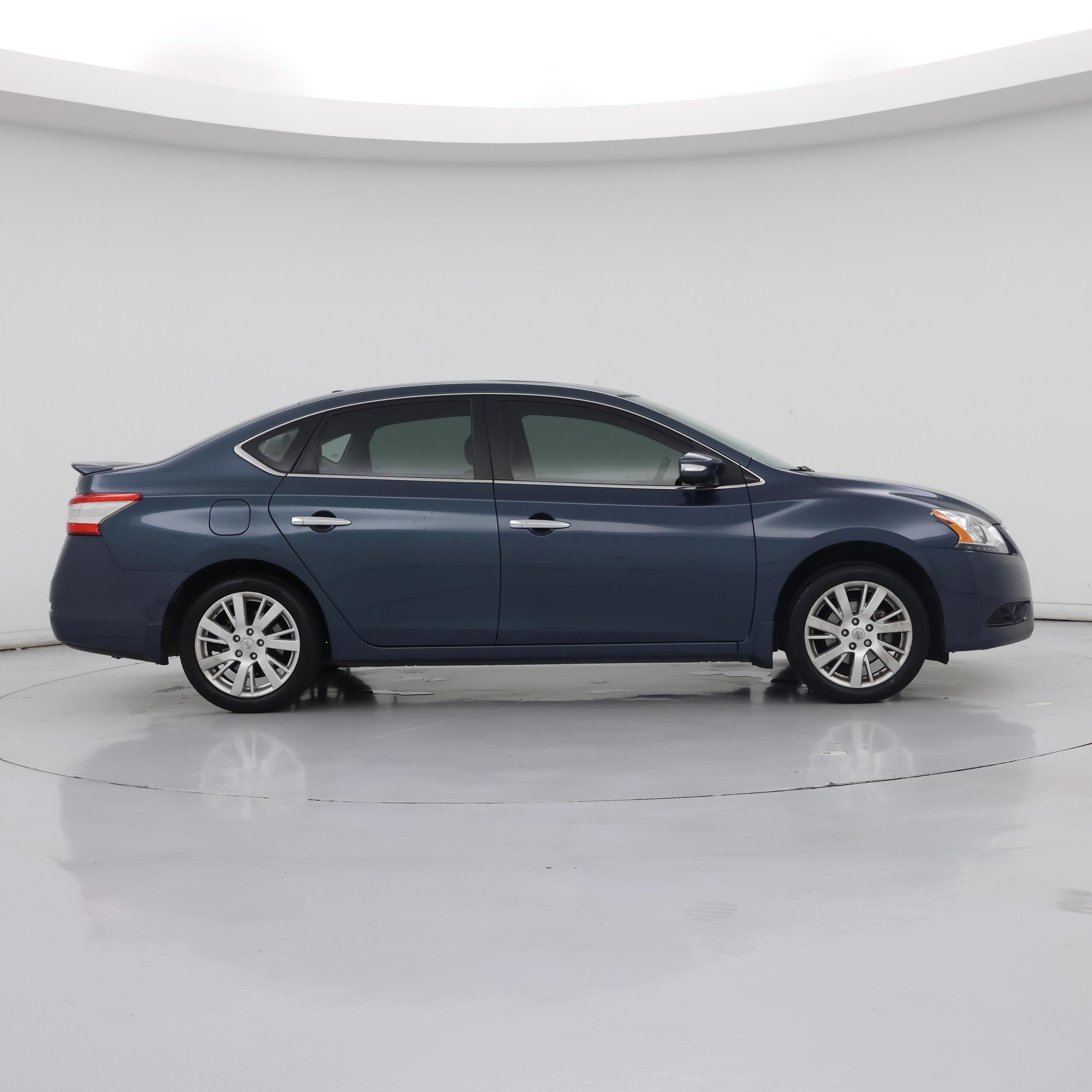 Thumbnail: 2015 Nissan Sentra - 7