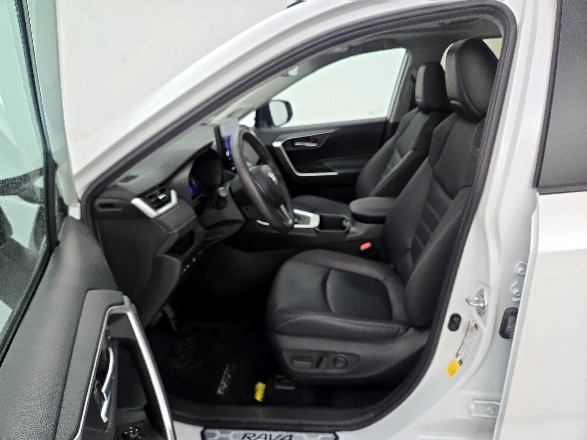 Thumbnail: 2023 Toyota RAV4 - 11