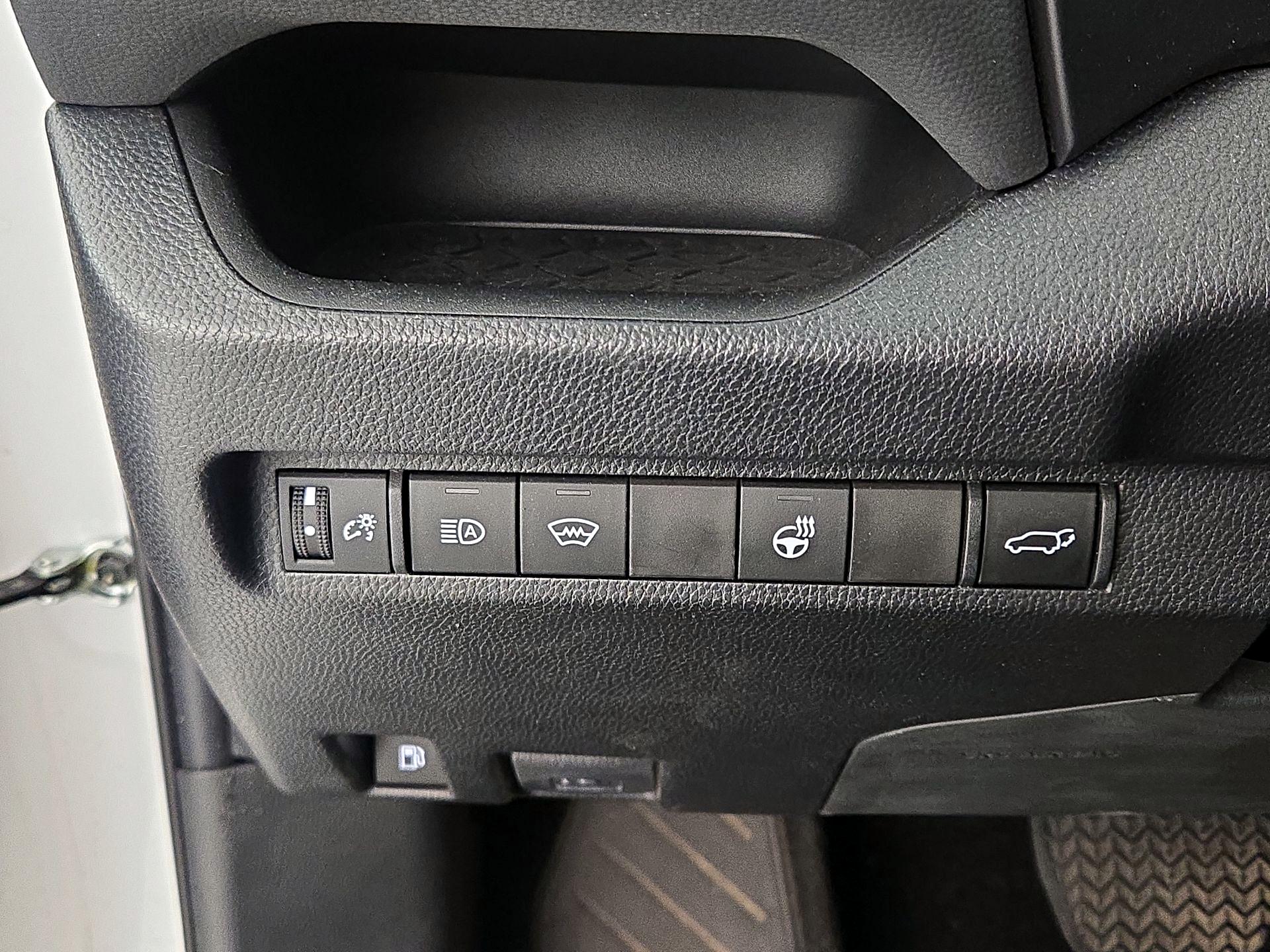 Thumbnail: 2023 Toyota RAV4 - 13