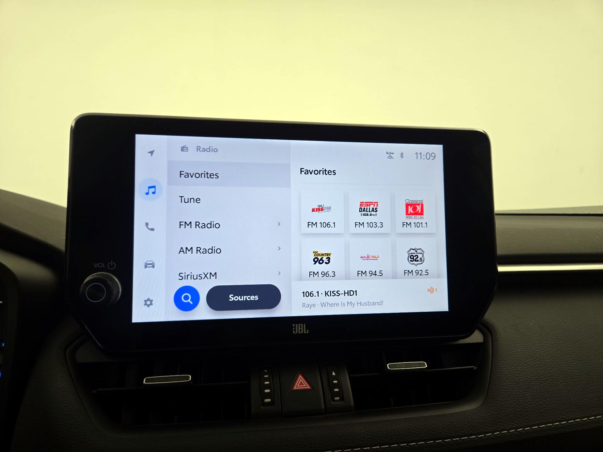 Thumbnail: 2023 Toyota RAV4 - 15