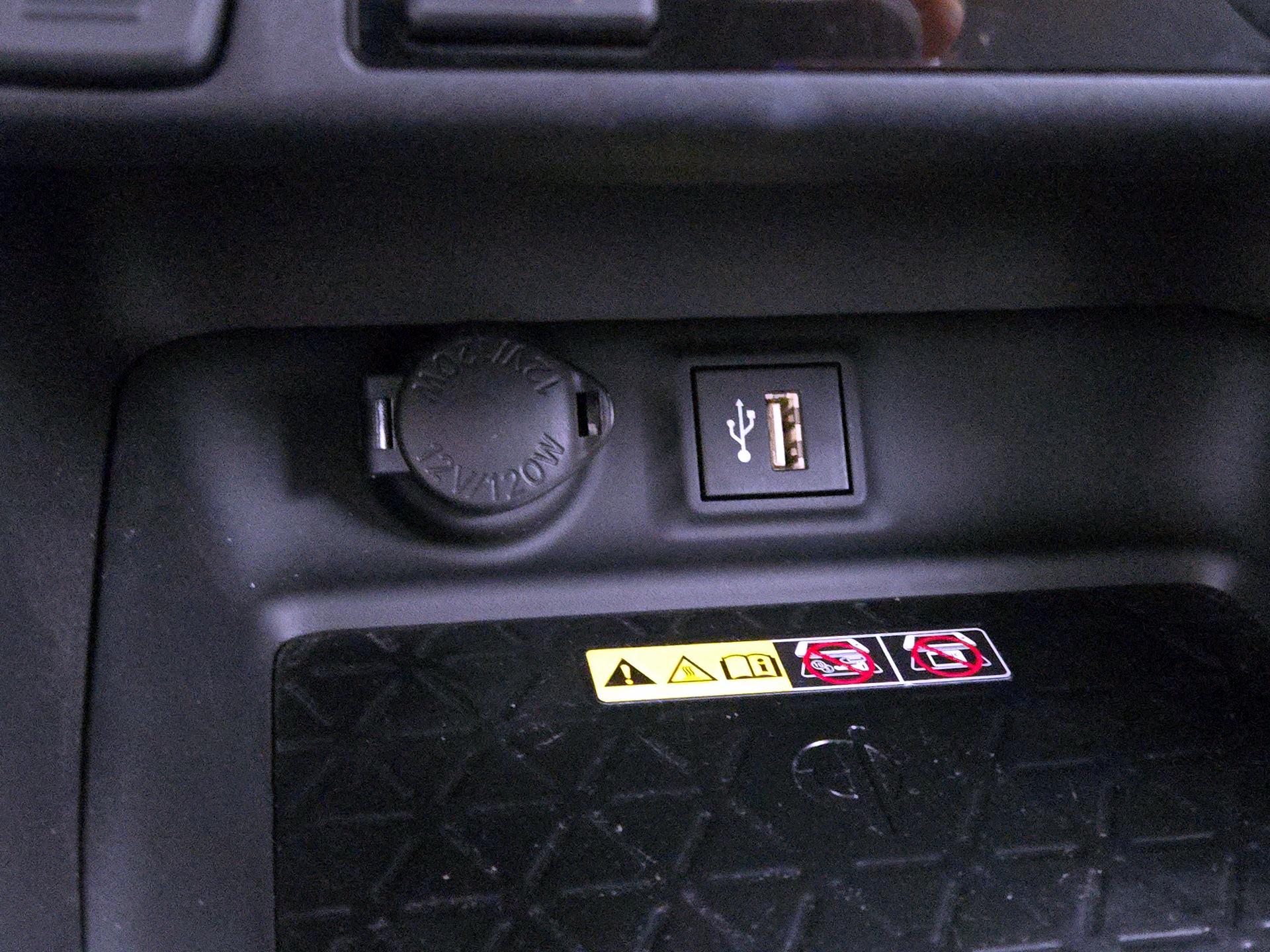 Thumbnail: 2023 Toyota RAV4 - 18