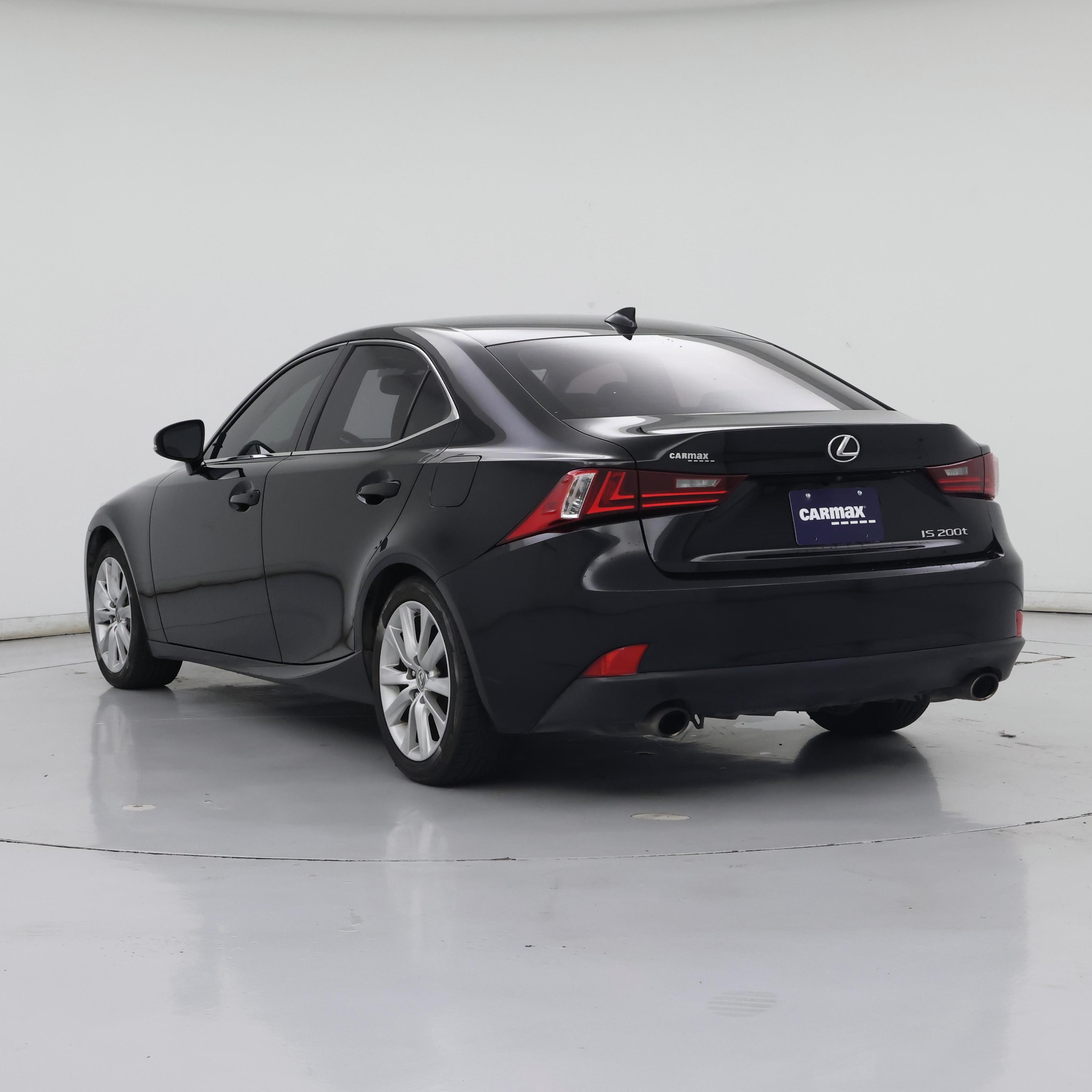 Thumbnail: 2016 Lexus IS - 2