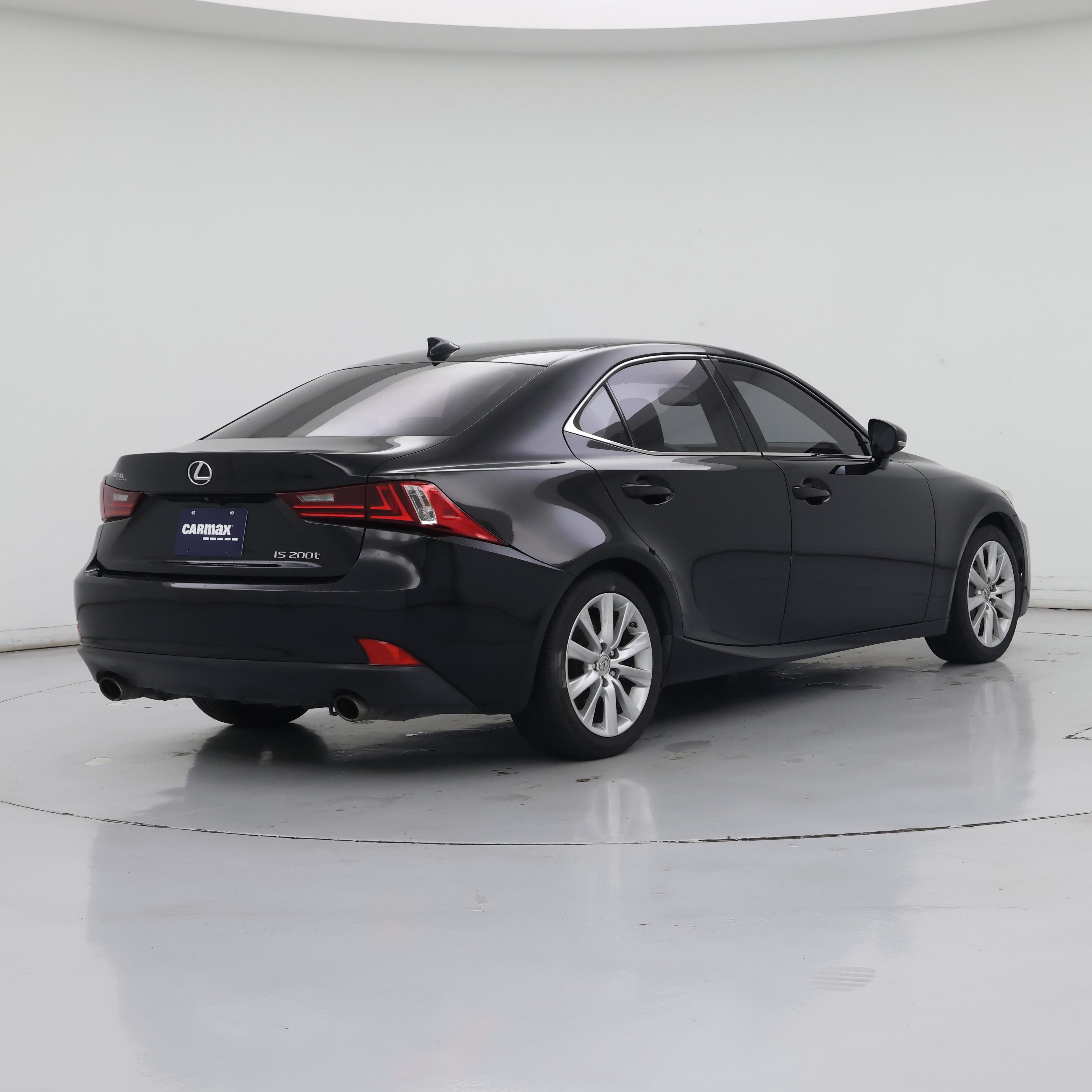 Thumbnail: 2016 Lexus IS - 8