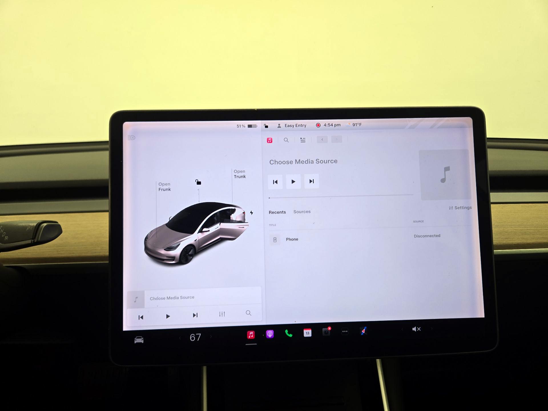 Thumbnail: 2020 Tesla Model 3 - 15