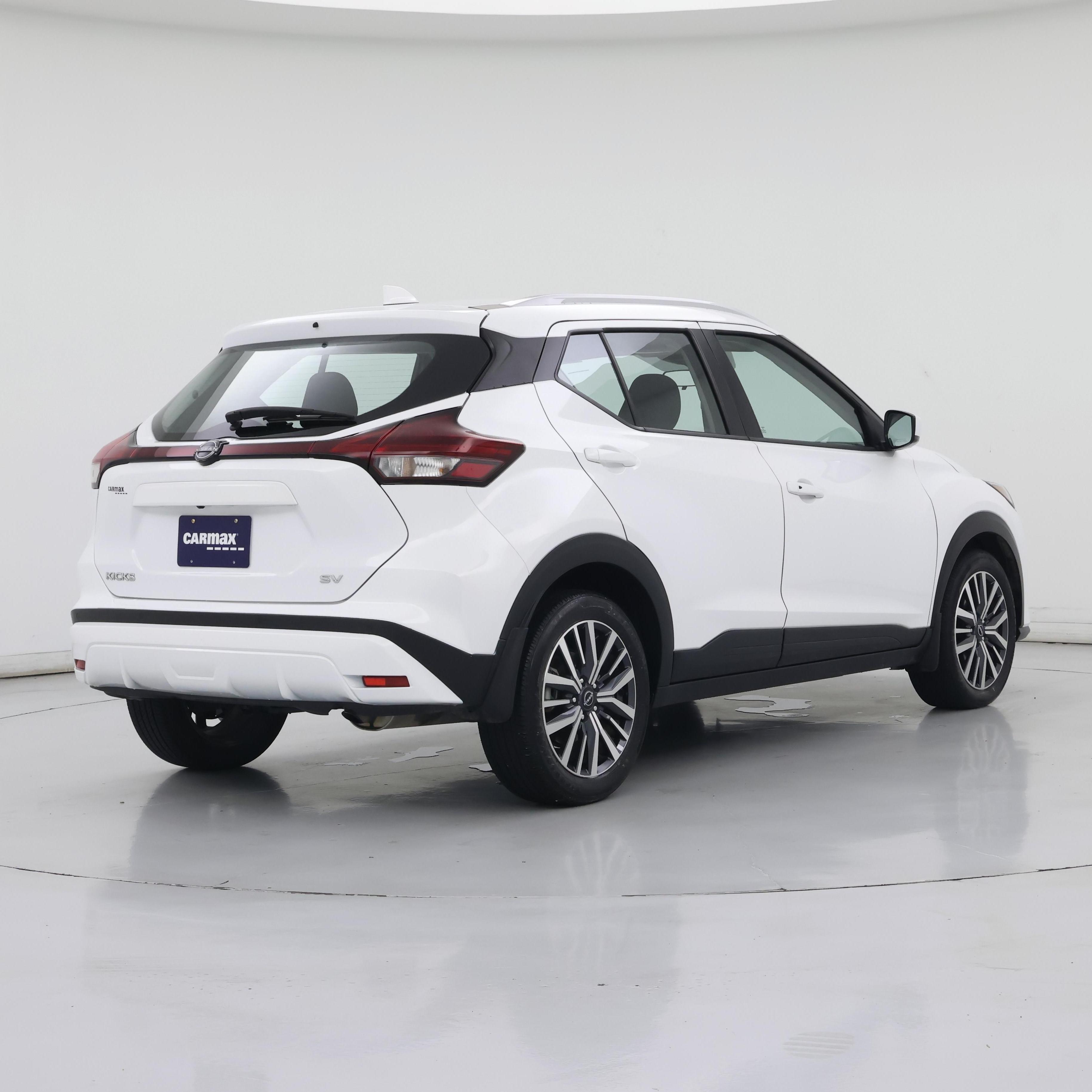 Thumbnail: 2024 Nissan Kicks - 8