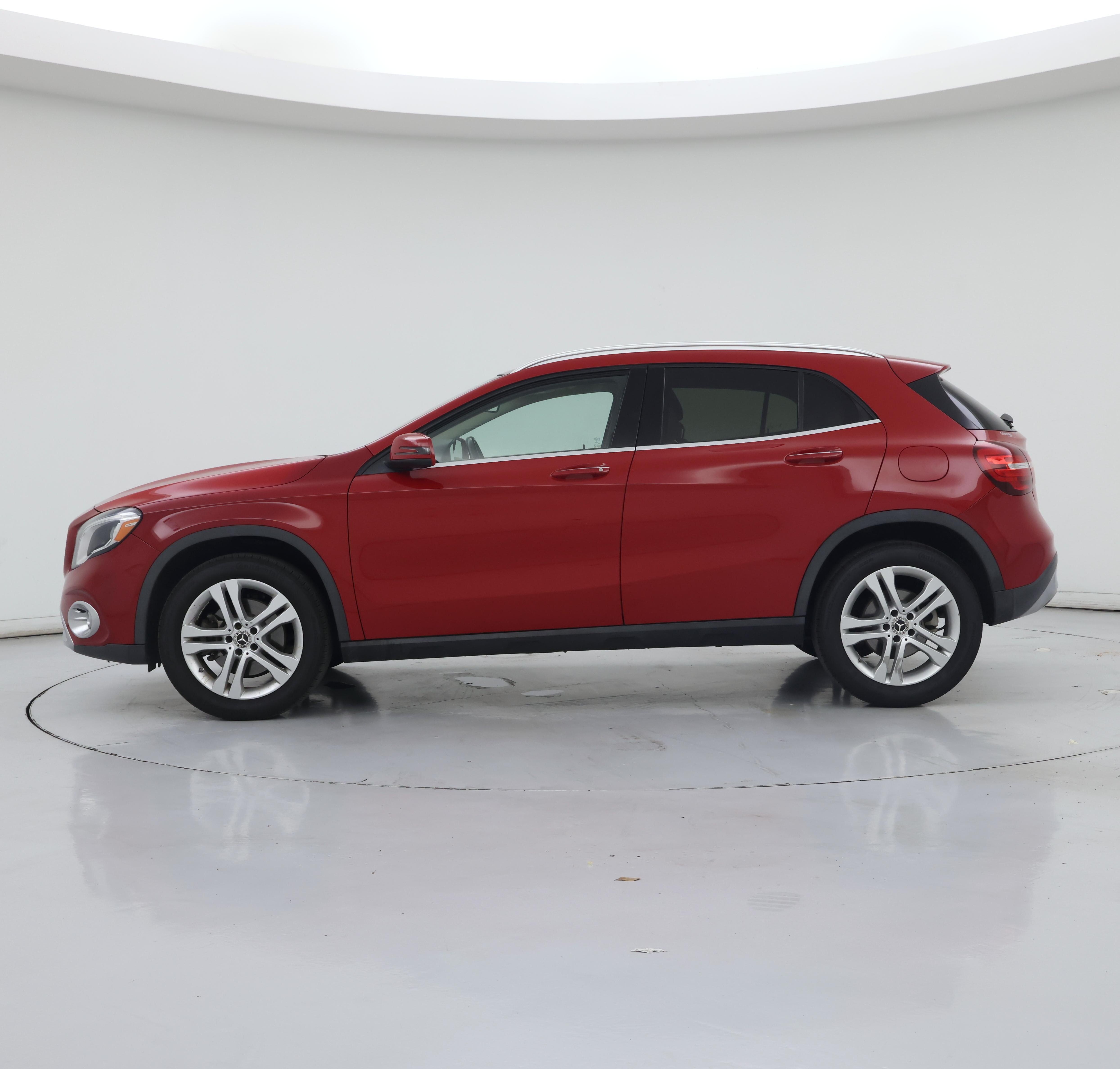 Thumbnail: 2019 Mercedes-Benz GLA - 3
