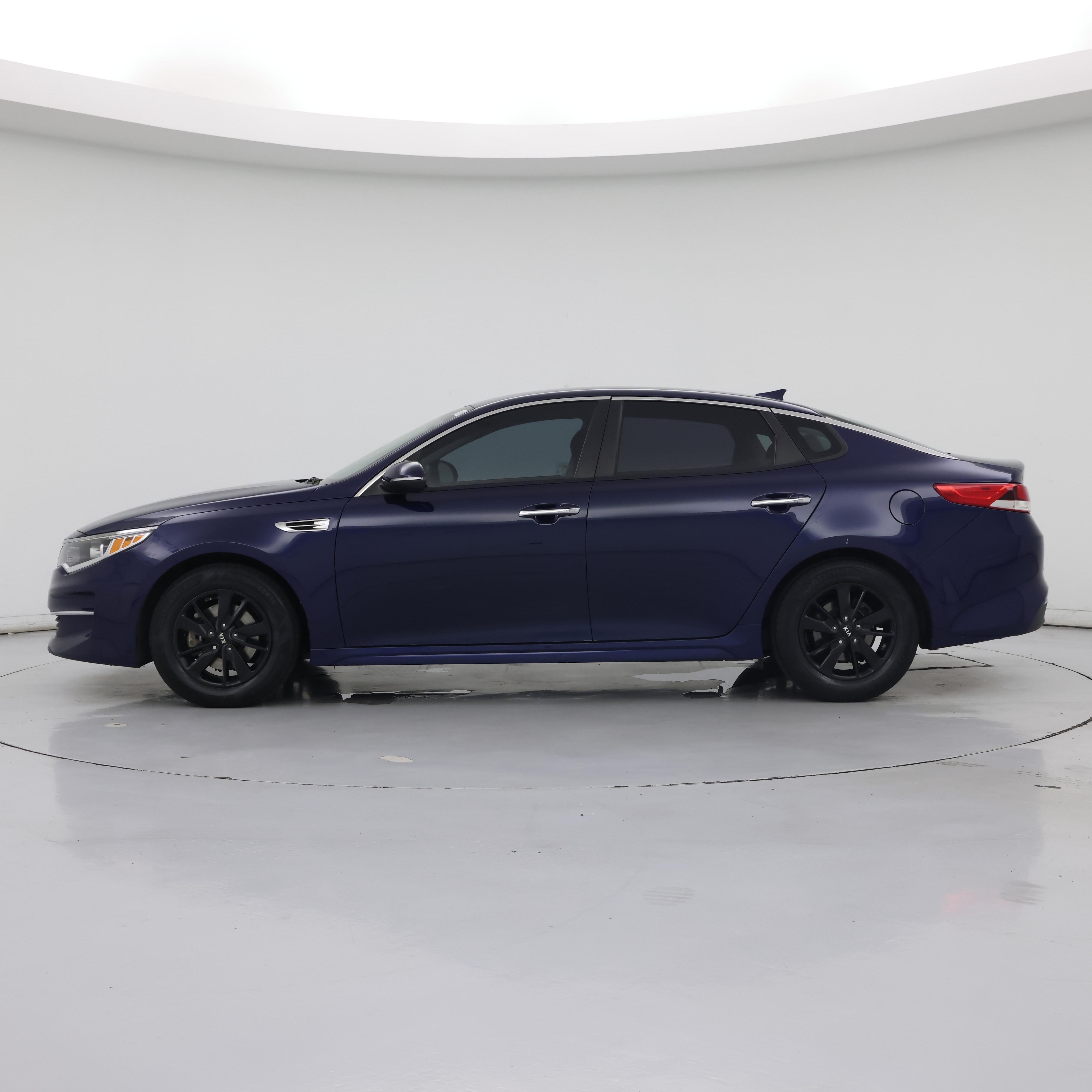 Thumbnail: 2018 Kia Optima - 3