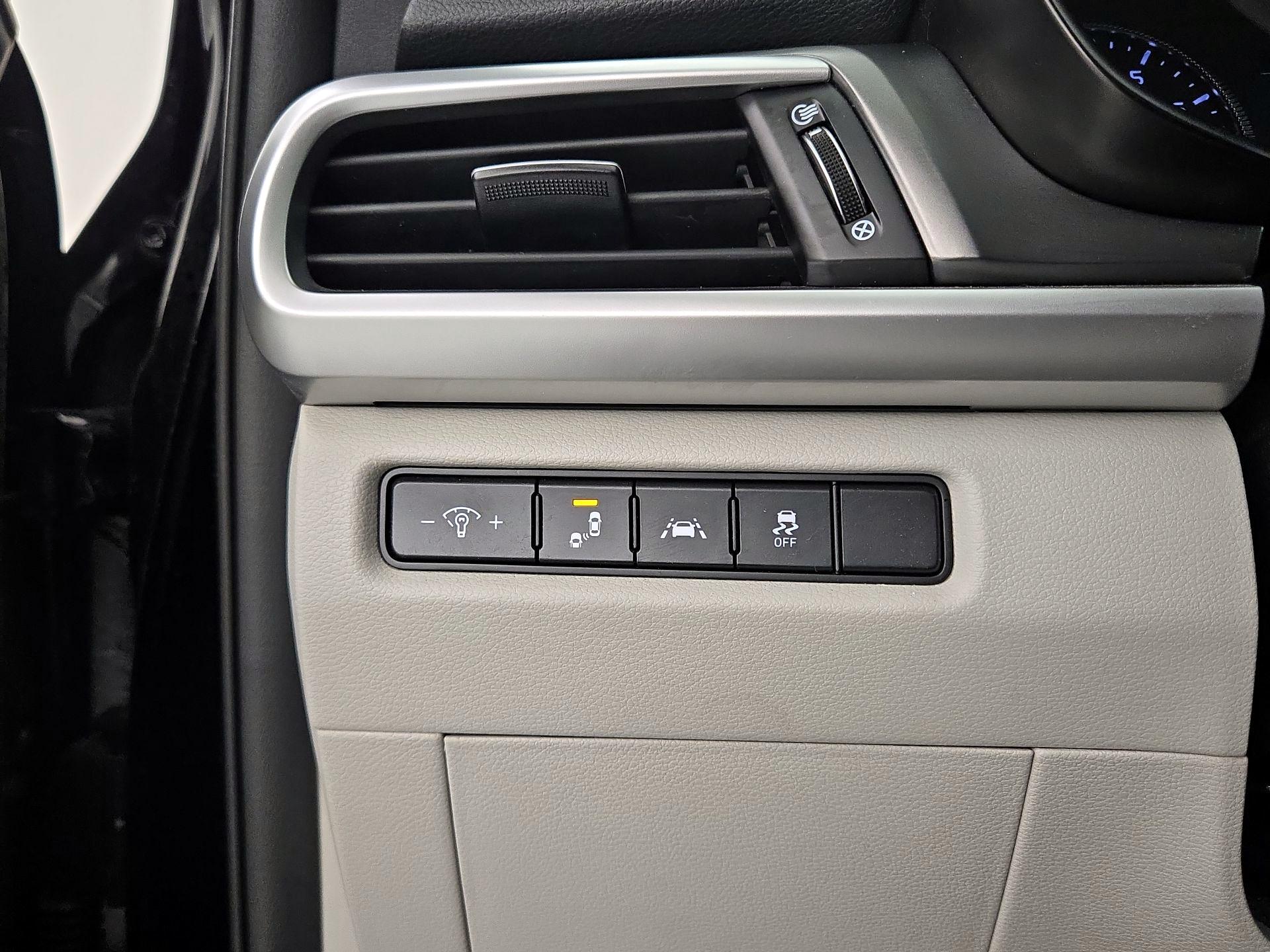 Thumbnail: 2021 Kia Telluride - 13