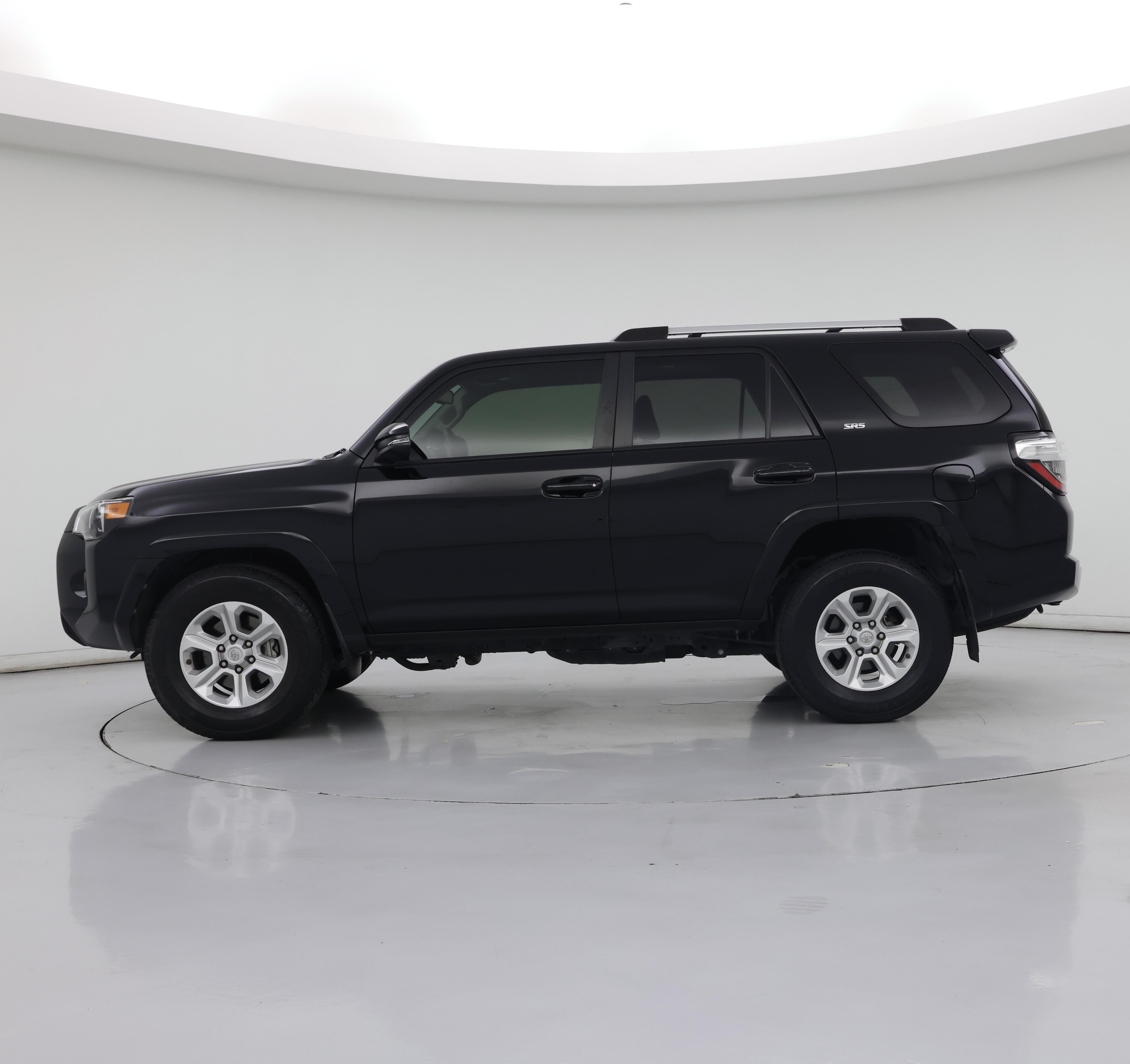 Thumbnail: 2020 Toyota 4Runner - 3