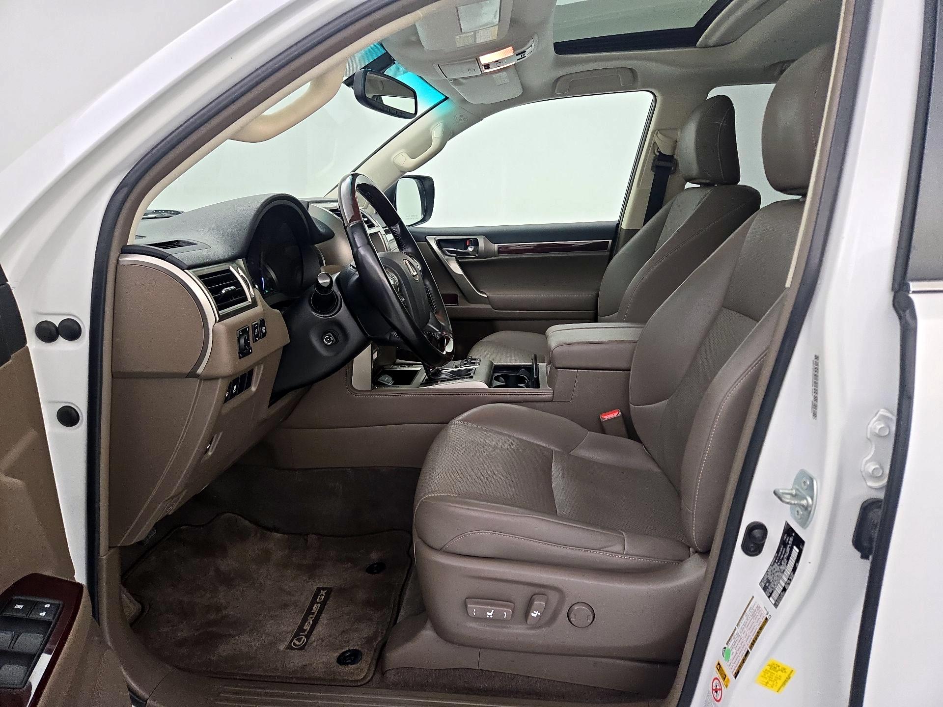 Thumbnail: 2019 Lexus GX - 11